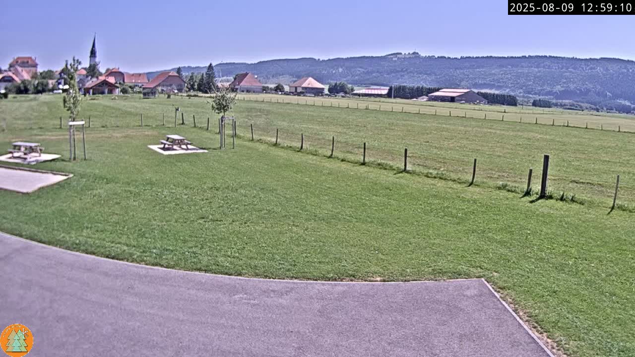 Arc-sous-Cicon Village Live Cam - Pontarlier, Doubs, Bourgogne-Franche-Comte, France