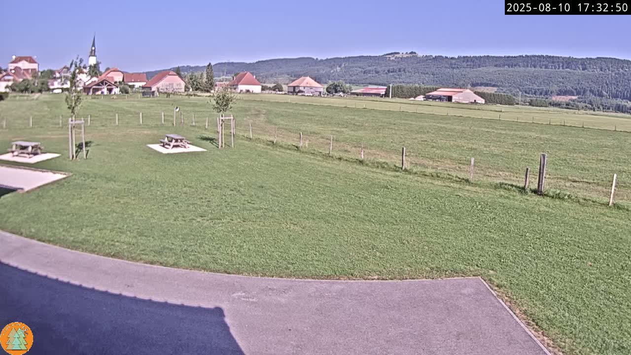 Arc-sous-Cicon Village Live Cam - Pontarlier, Doubs, Bourgogne-Franche-Comte, France