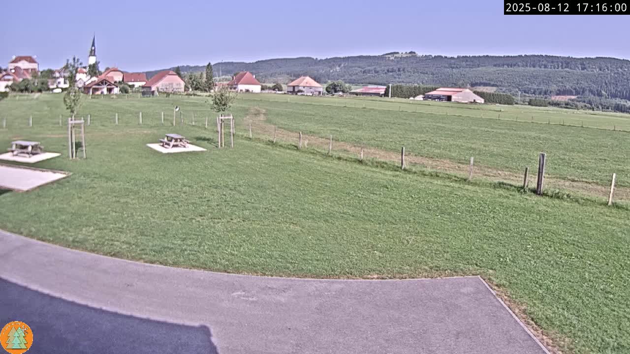 Arc-sous-Cicon Village Live Cam - Pontarlier, Doubs, Bourgogne-Franche-Comte, France