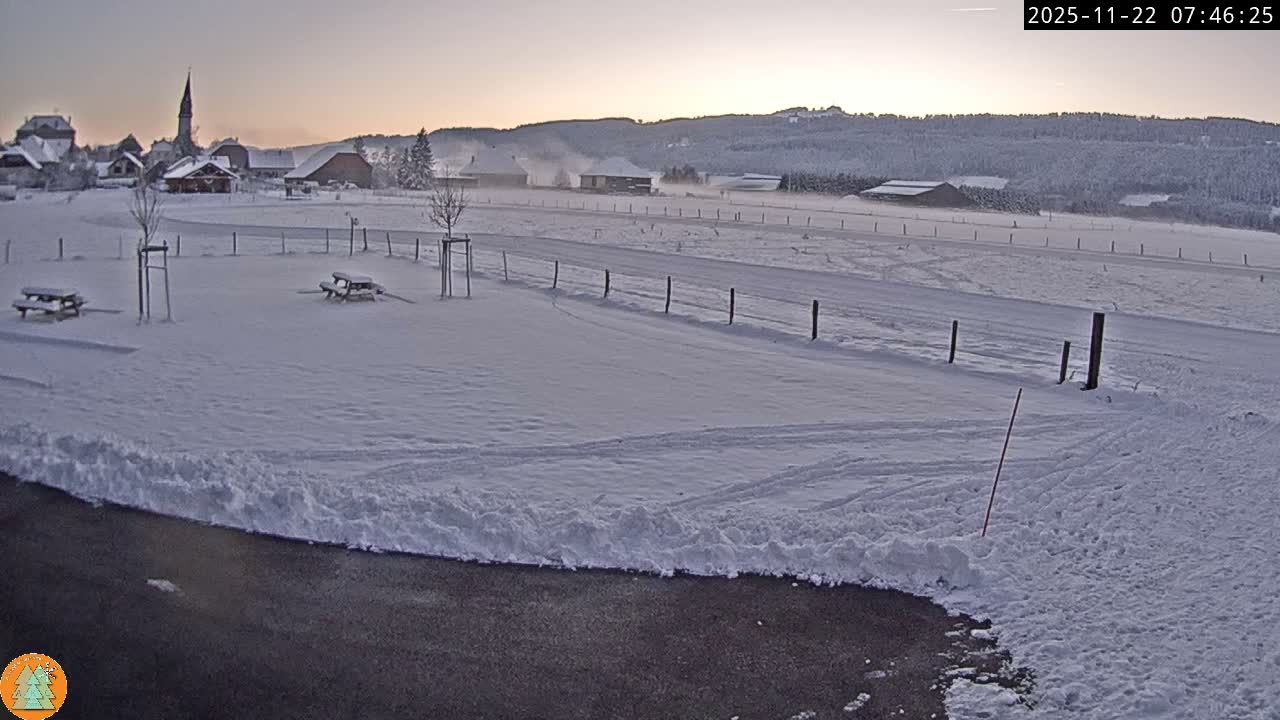 Arc-sous-Cicon Village Live Cam - Pontarlier, Doubs, Bourgogne-Franche-Comte, France