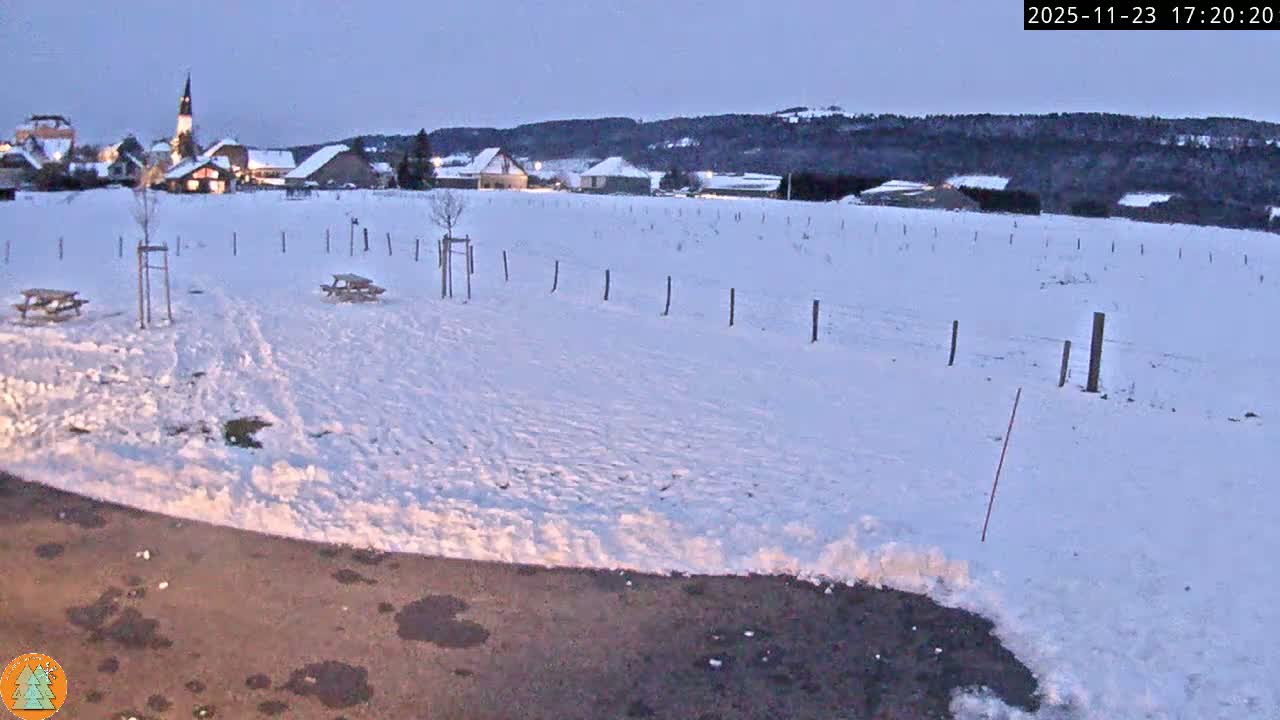 Arc-sous-Cicon Village Live Cam - Pontarlier, Doubs, Bourgogne-Franche-Comte, France