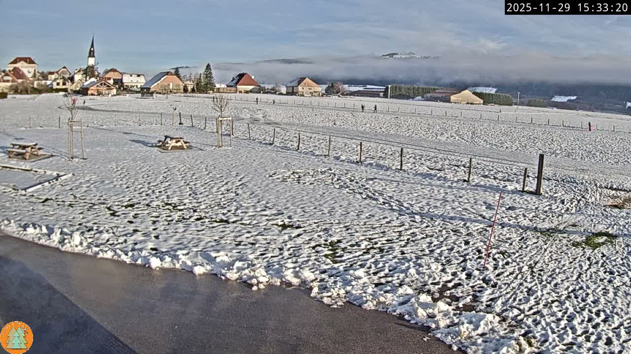 Arc-sous-Cicon Village Live Cam - Pontarlier, Doubs, Bourgogne-Franche-Comte, France