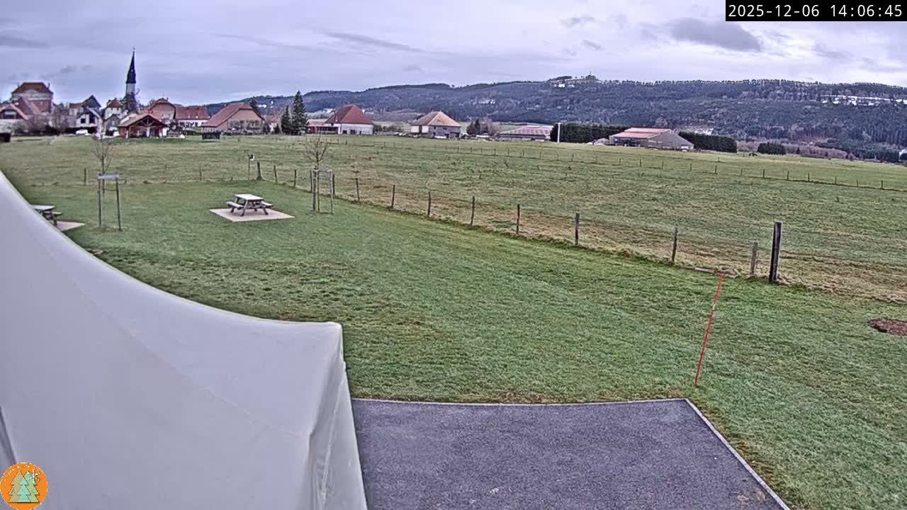 Arc-sous-Cicon Village Live Cam - Pontarlier, Doubs, Bourgogne-Franche-Comte, France