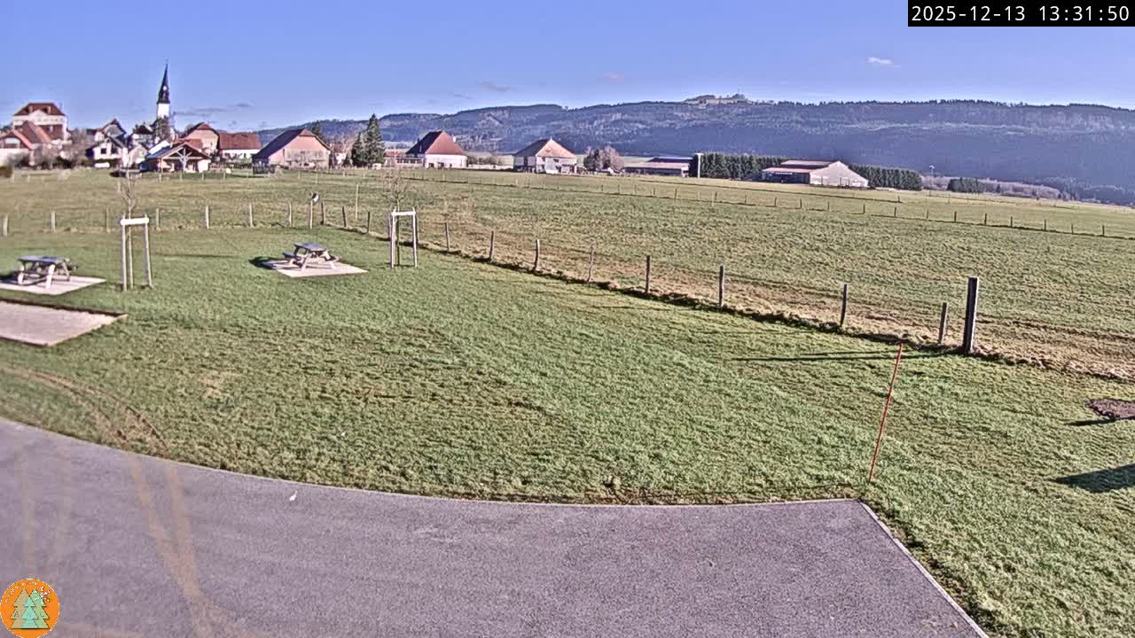 Arc-sous-Cicon Village Live Cam - Pontarlier, Doubs, Bourgogne-Franche-Comte, France