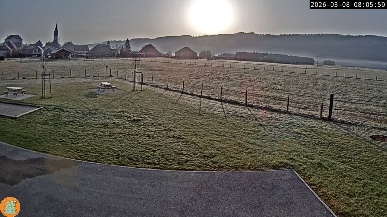 Arc-sous-Cicon Village Live Cam - Pontarlier, Doubs, Bourgogne-Franche-Comte, France