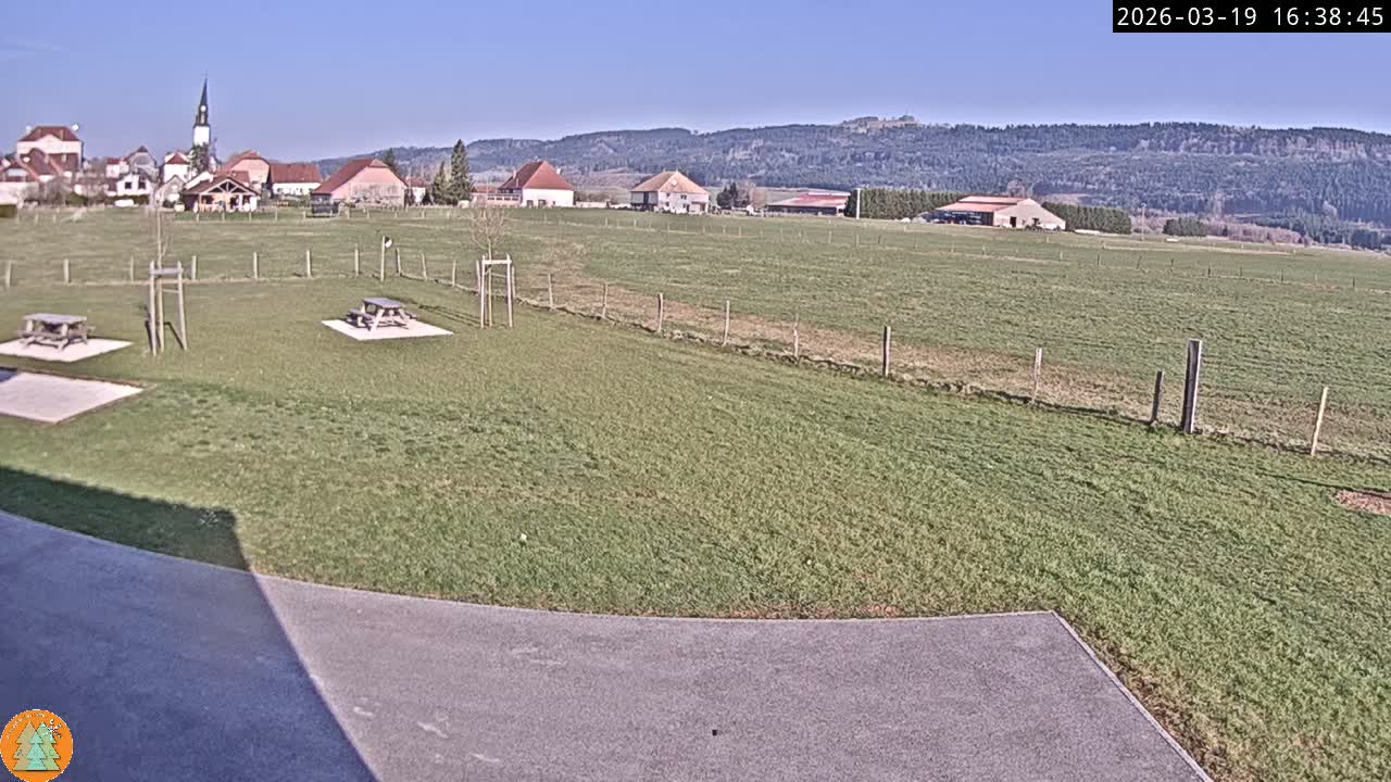 Arc-sous-Cicon Village Live Cam - Pontarlier, Doubs, Bourgogne-Franche-Comte, France