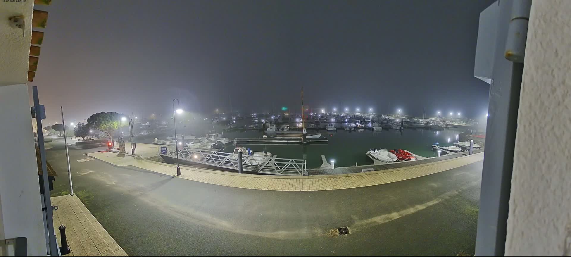 Noirmoutier, L'Herbaudiere Marine Live Cam - Les Sables-d'Olonne, Vendee, Pays de la Loire, France