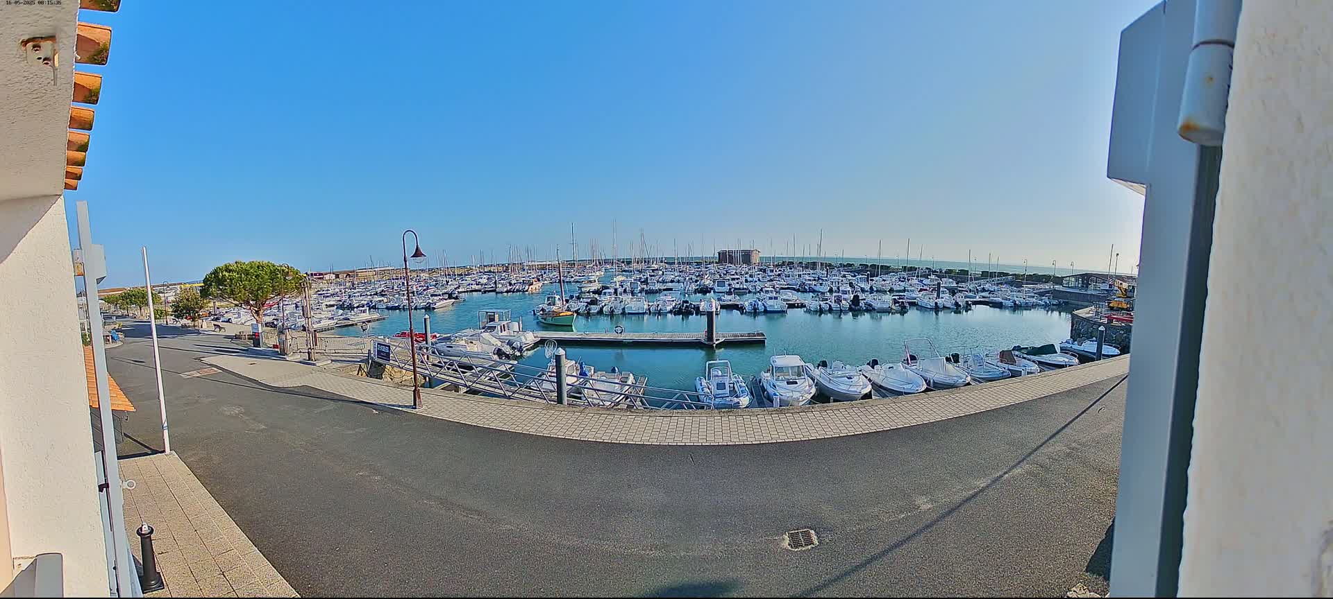Noirmoutier, L'Herbaudiere Marine Live Cam - Les Sables-d'Olonne, Vendee, Pays de la Loire, France