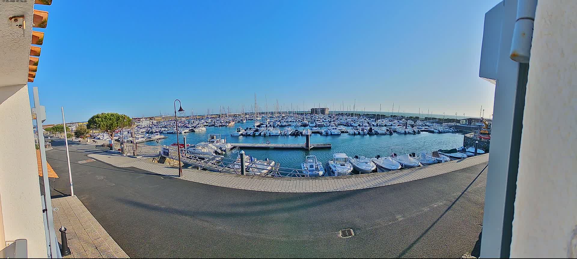 Noirmoutier, L'Herbaudiere Marine Live Cam - Les Sables-d'Olonne, Vendee, Pays de la Loire, France