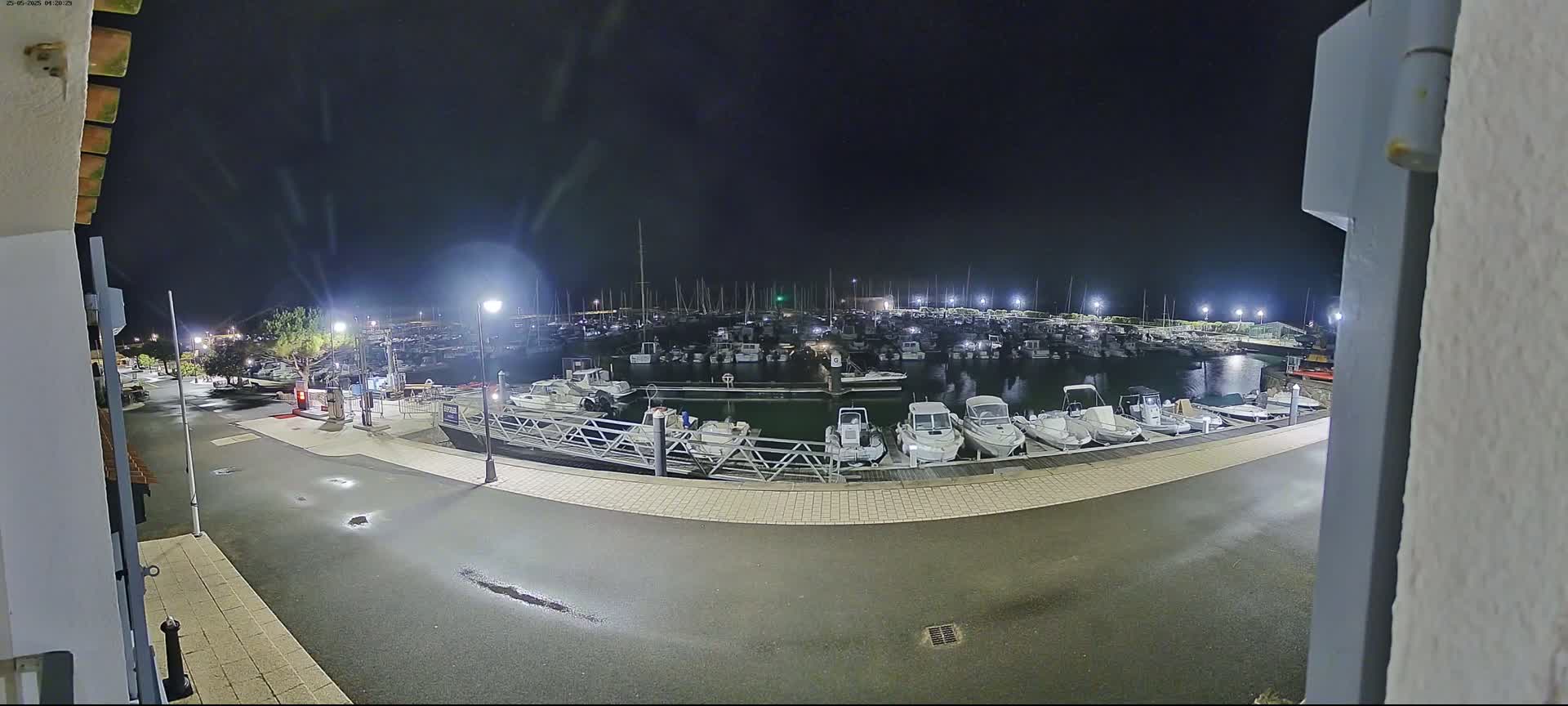 Noirmoutier, L'Herbaudiere Marine Live Cam - Les Sables-d'Olonne, Vendee, Pays de la Loire, France