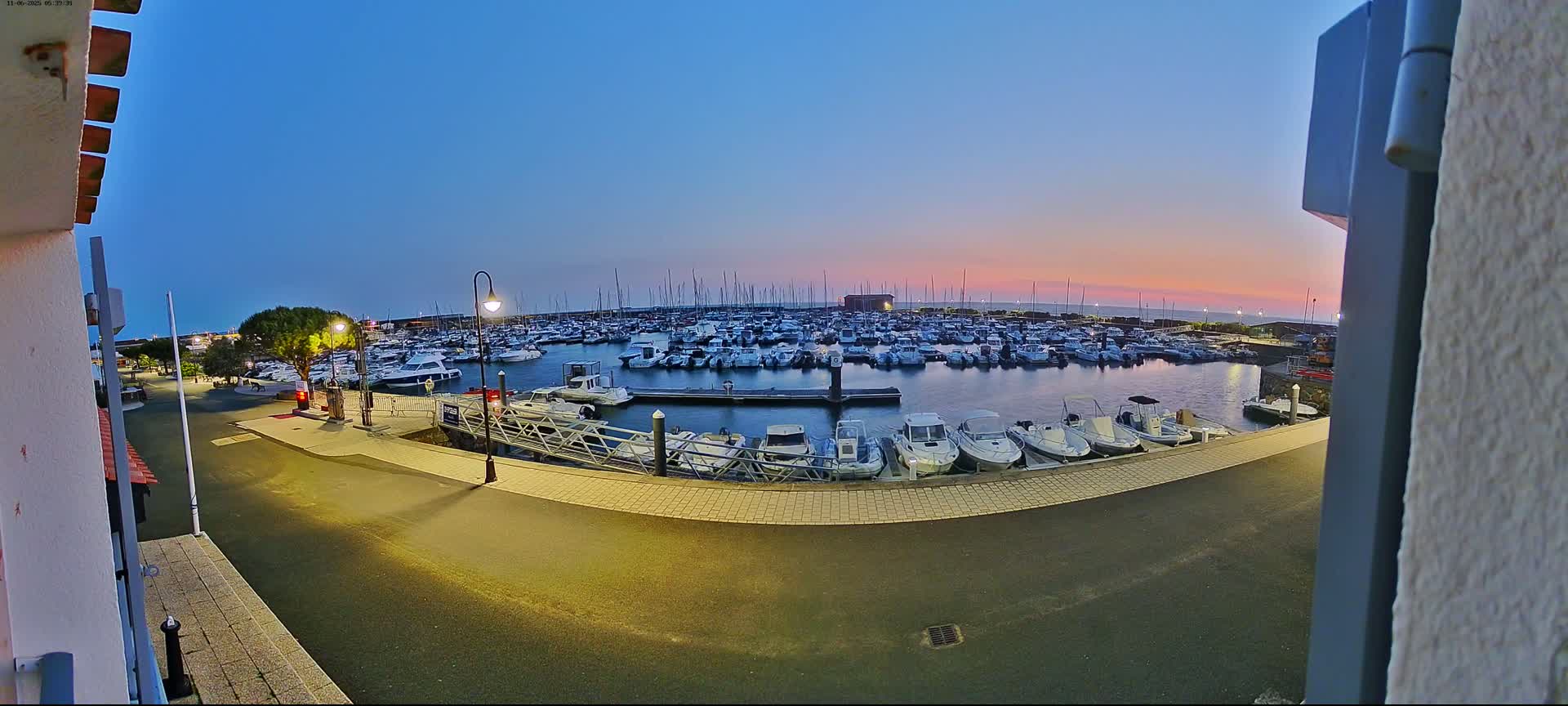 Noirmoutier, L'Herbaudiere Marine Live Cam - Les Sables-d'Olonne, Vendee, Pays de la Loire, France