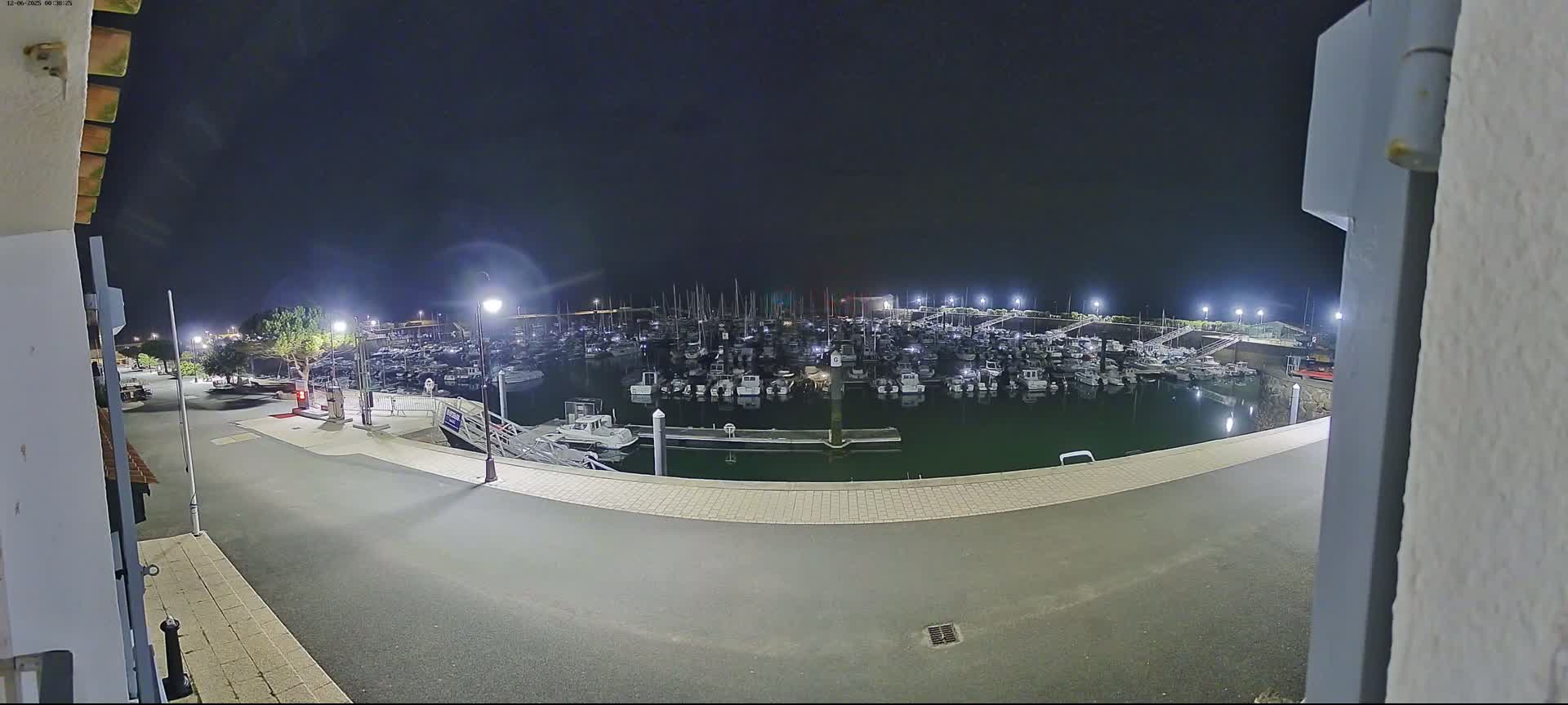 Noirmoutier, L'Herbaudiere Marine Live Cam - Les Sables-d'Olonne, Vendee, Pays de la Loire, France