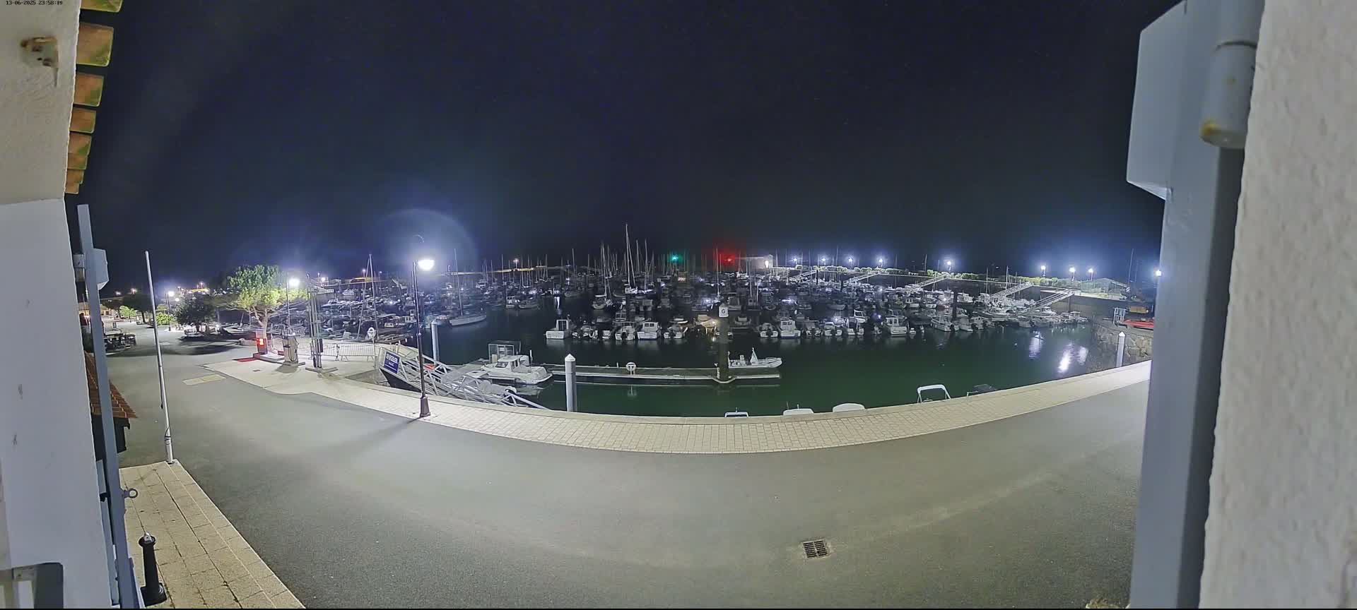 Noirmoutier, L'Herbaudiere Marine Live Cam - Les Sables-d'Olonne, Vendee, Pays de la Loire, France