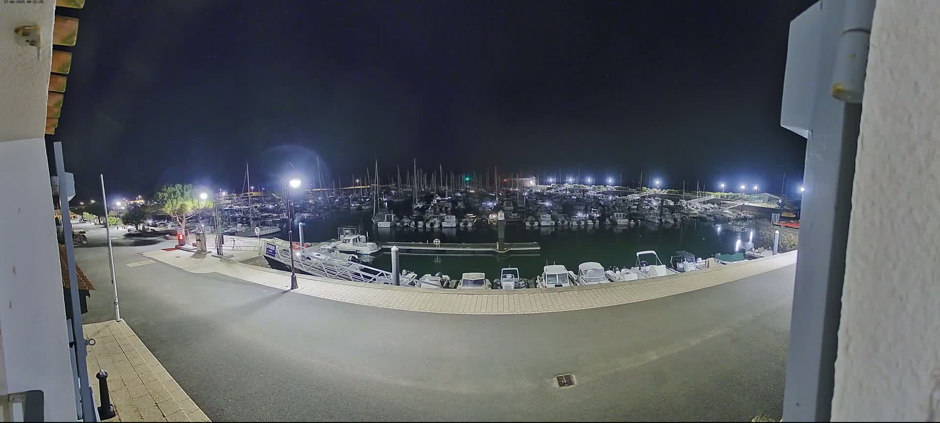 Noirmoutier, L'Herbaudiere Marine Live Cam - Les Sables-d'Olonne, Vendee, Pays de la Loire, France