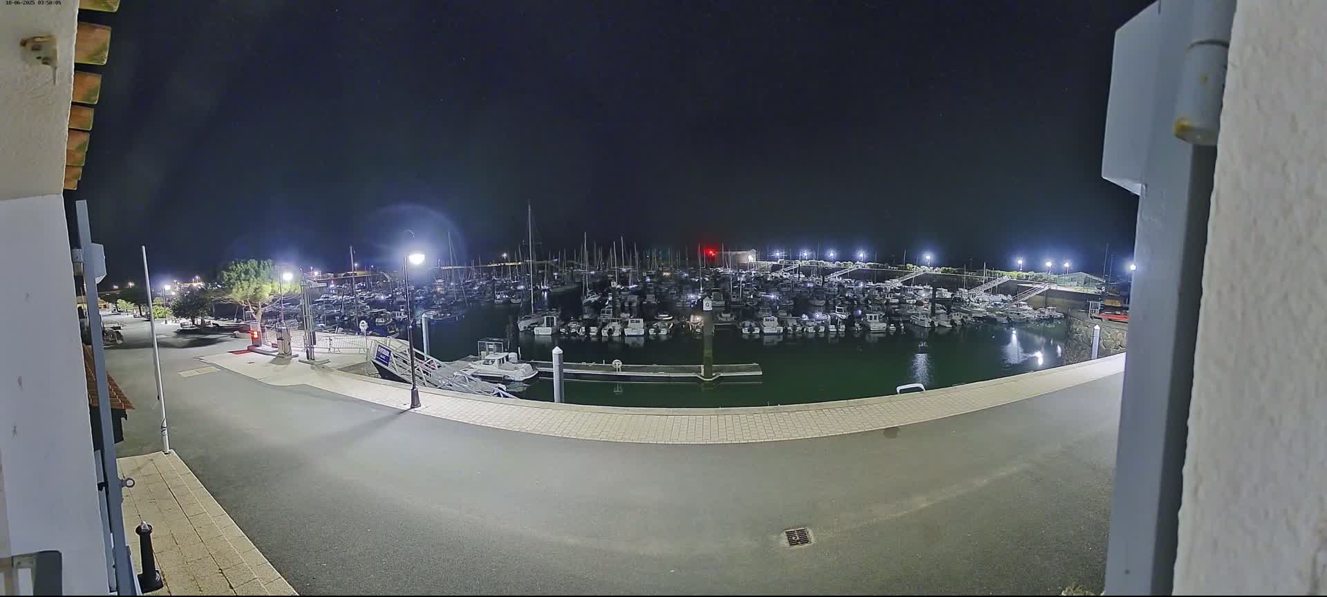 Noirmoutier, L'Herbaudiere Marine Live Cam - Les Sables-d'Olonne, Vendee, Pays de la Loire, France