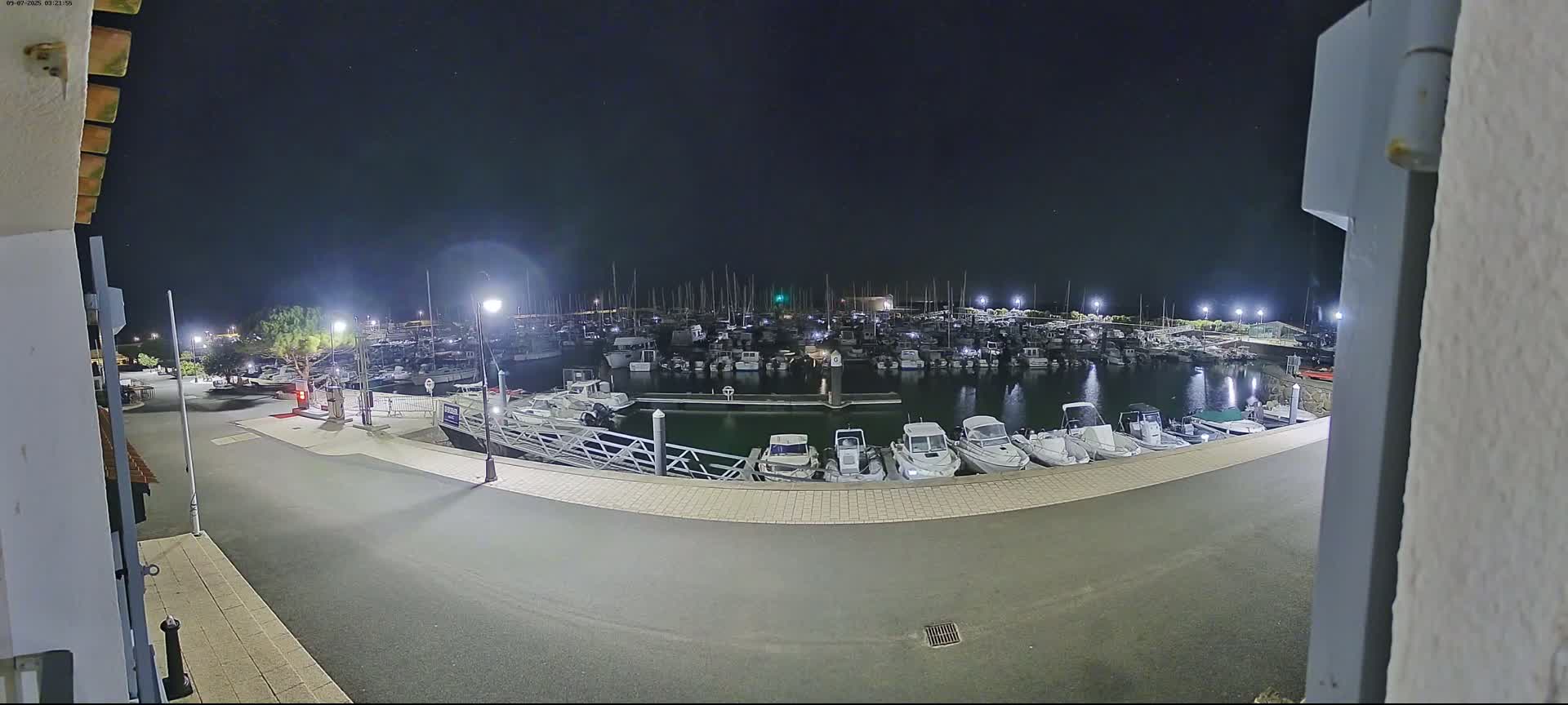 Noirmoutier, L'Herbaudiere Marine Live Cam - Les Sables-d'Olonne, Vendee, Pays de la Loire, France