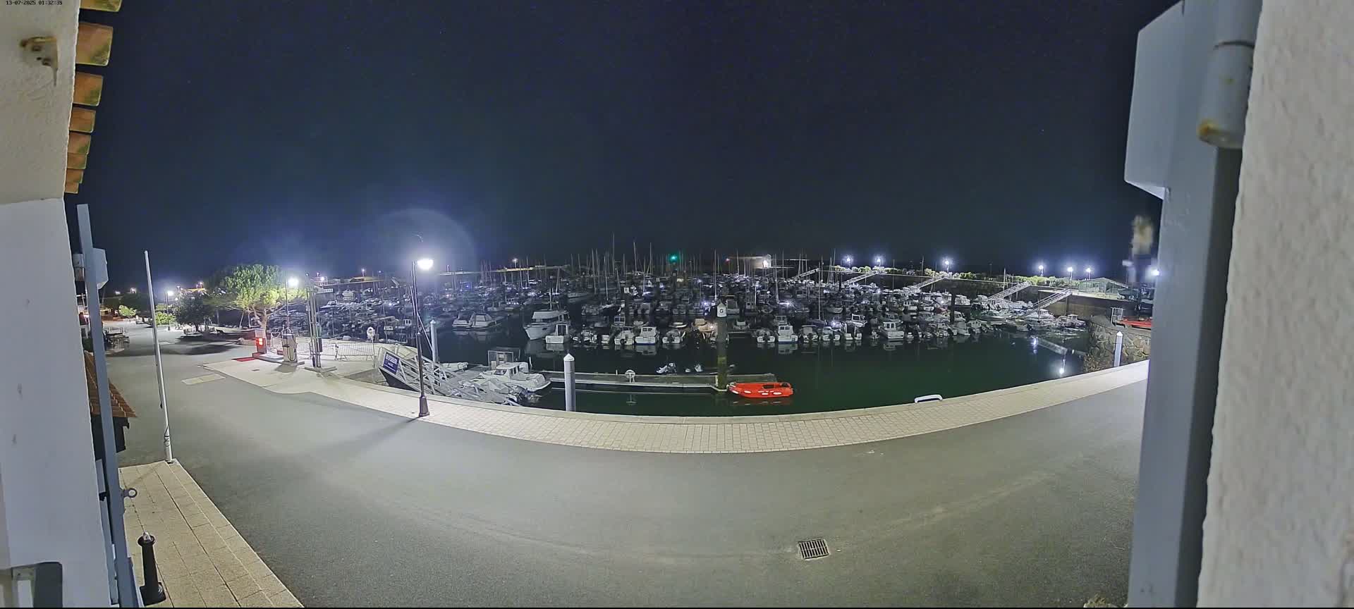 Noirmoutier, L'Herbaudiere Marine Live Cam - Les Sables-d'Olonne, Vendee, Pays de la Loire, France