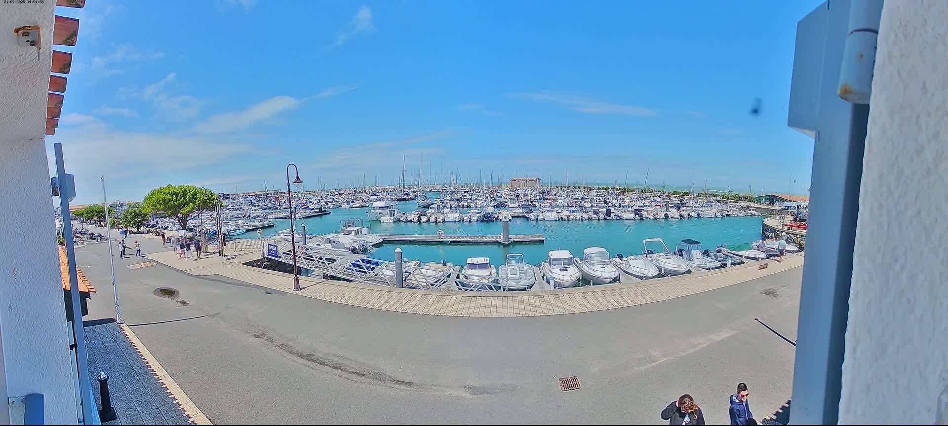 Noirmoutier, L'Herbaudiere Marine Live Cam - Les Sables-d'Olonne, Vendee, Pays de la Loire, France