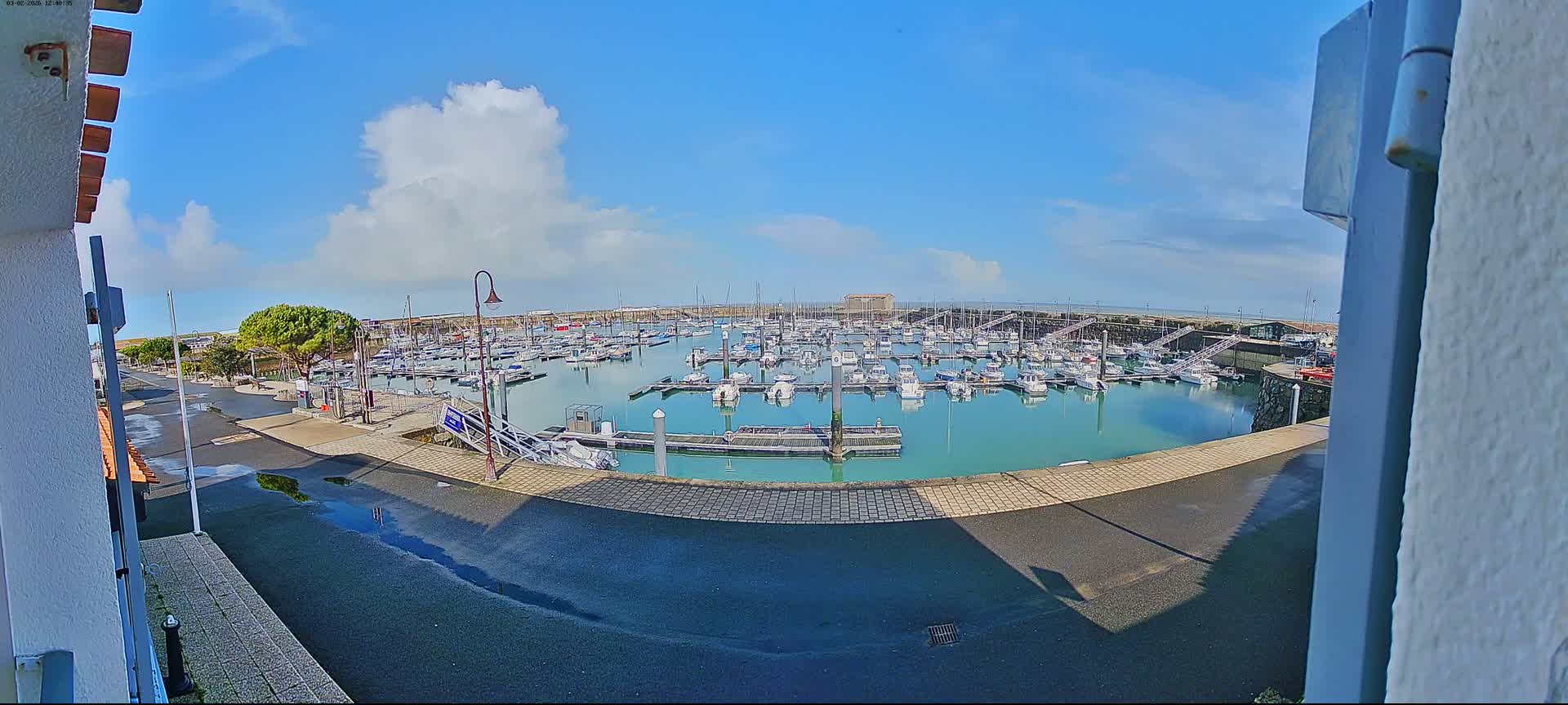 Noirmoutier, L'Herbaudiere Marine Live Cam - Les Sables-d'Olonne, Vendee, Pays de la Loire, France