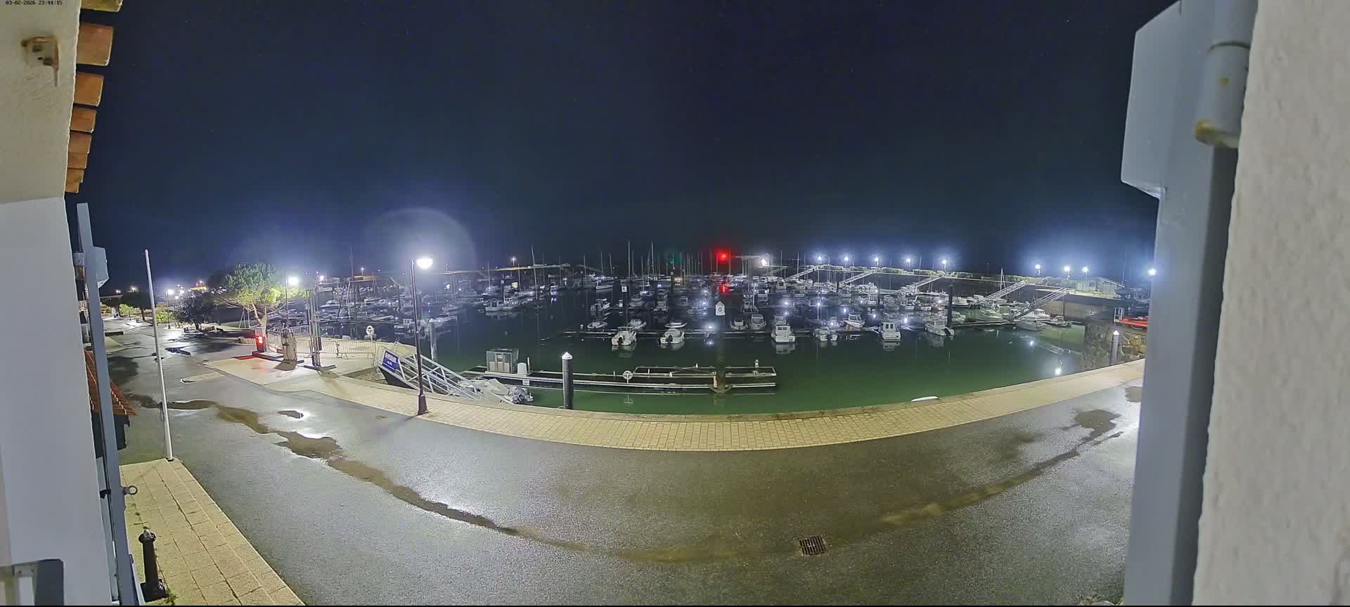 Noirmoutier, L'Herbaudiere Marine Live Cam - Les Sables-d'Olonne, Vendee, Pays de la Loire, France