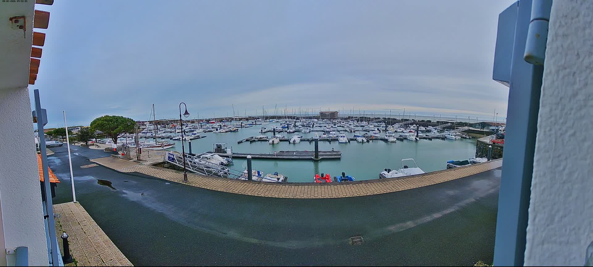 Noirmoutier, L'Herbaudiere Marine Live Cam - Les Sables-d'Olonne, Vendee, Pays de la Loire, France
