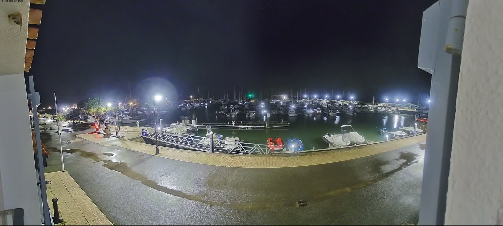 Noirmoutier, L'Herbaudiere Marine Live Cam - Les Sables-d'Olonne, Vendee, Pays de la Loire, France