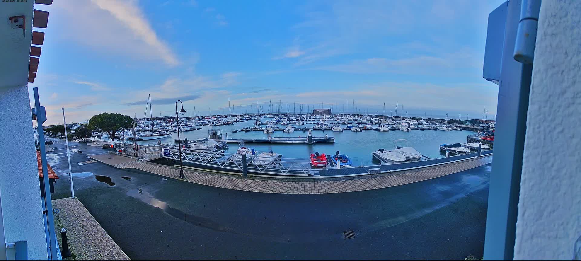 Noirmoutier, L'Herbaudiere Marine Live Cam - Les Sables-d'Olonne, Vendee, Pays de la Loire, France