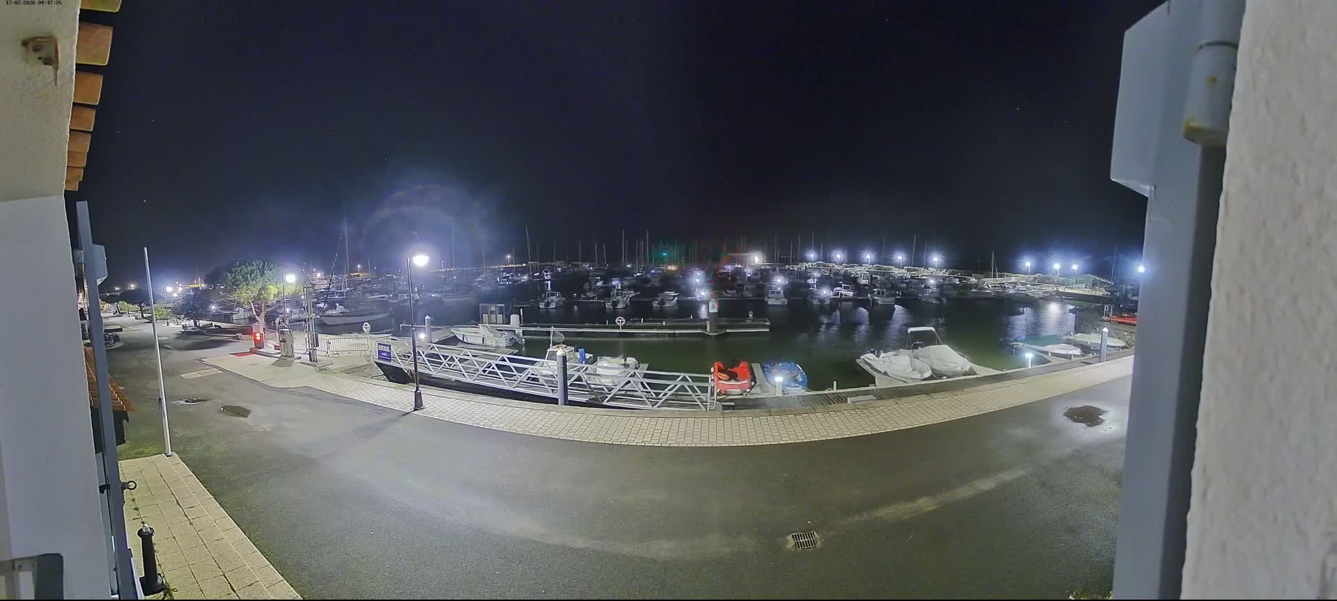 Noirmoutier, L'Herbaudiere Marine Live Cam - Les Sables-d'Olonne, Vendee, Pays de la Loire, France