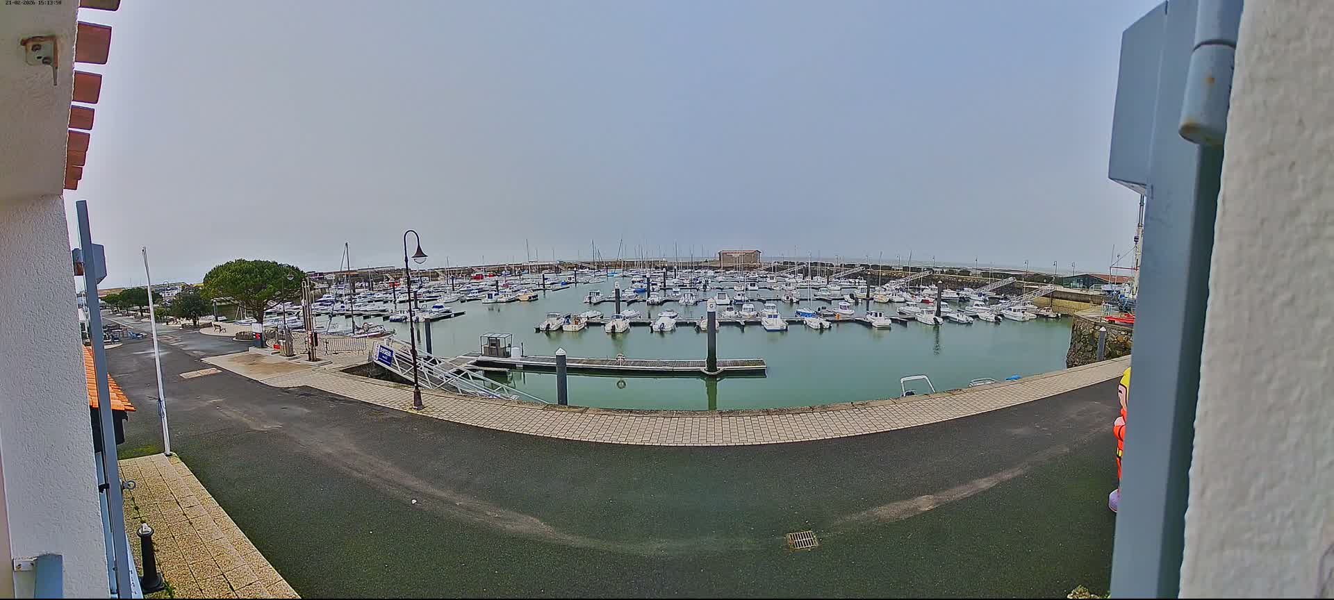 Noirmoutier, L'Herbaudiere Marine Live Cam - Les Sables-d'Olonne, Vendee, Pays de la Loire, France