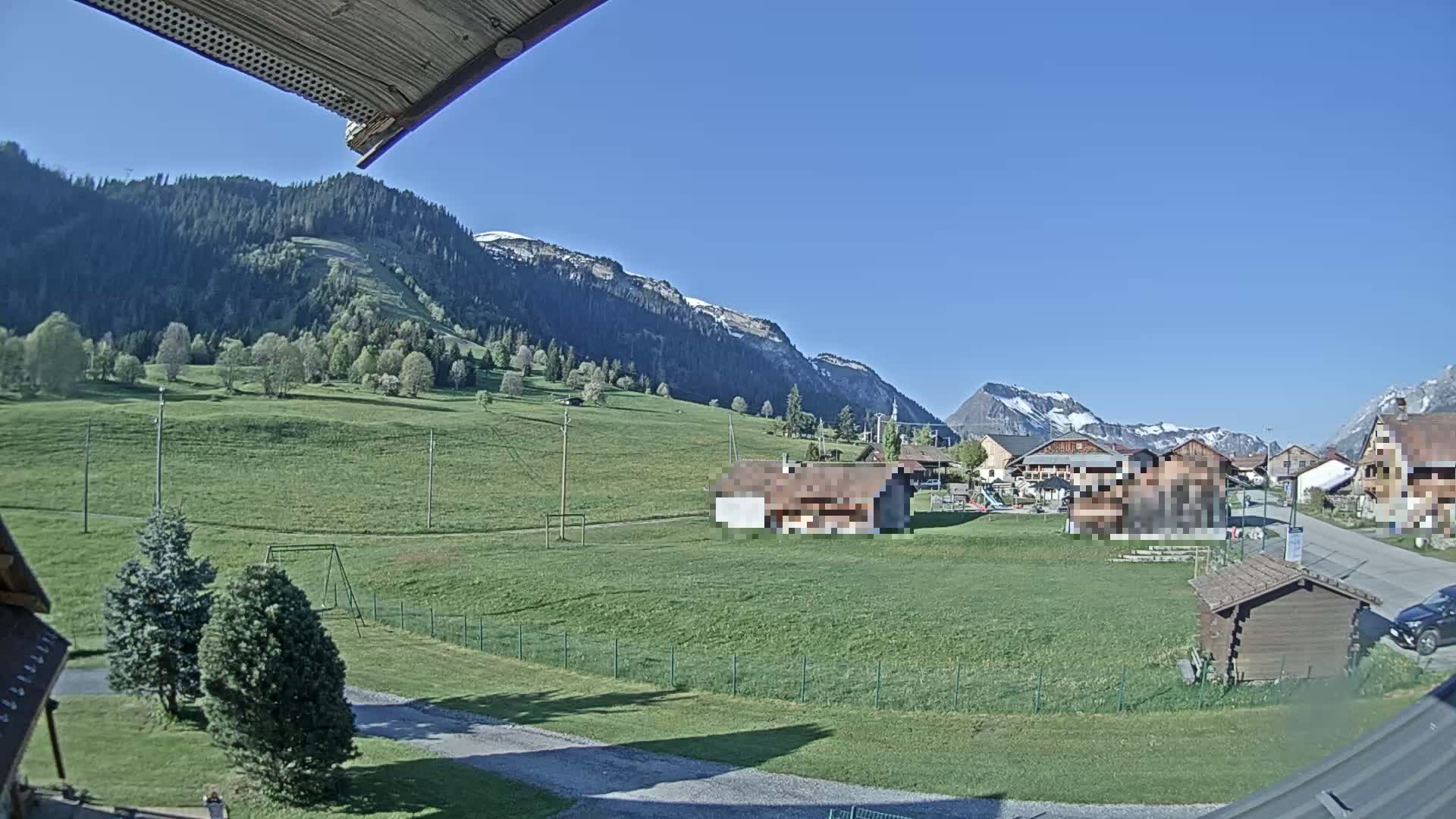 Col de Romme Village Live Cam - Bonneville, Haute-Savoie, Auvergne-Rhone-Alpes, France