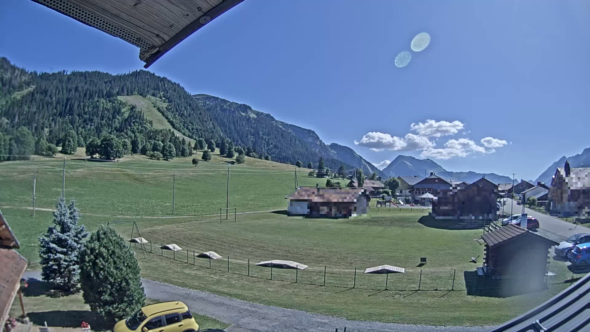Col de Romme Village Live Cam - Bonneville, Haute-Savoie, Auvergne-Rhone-Alpes, France