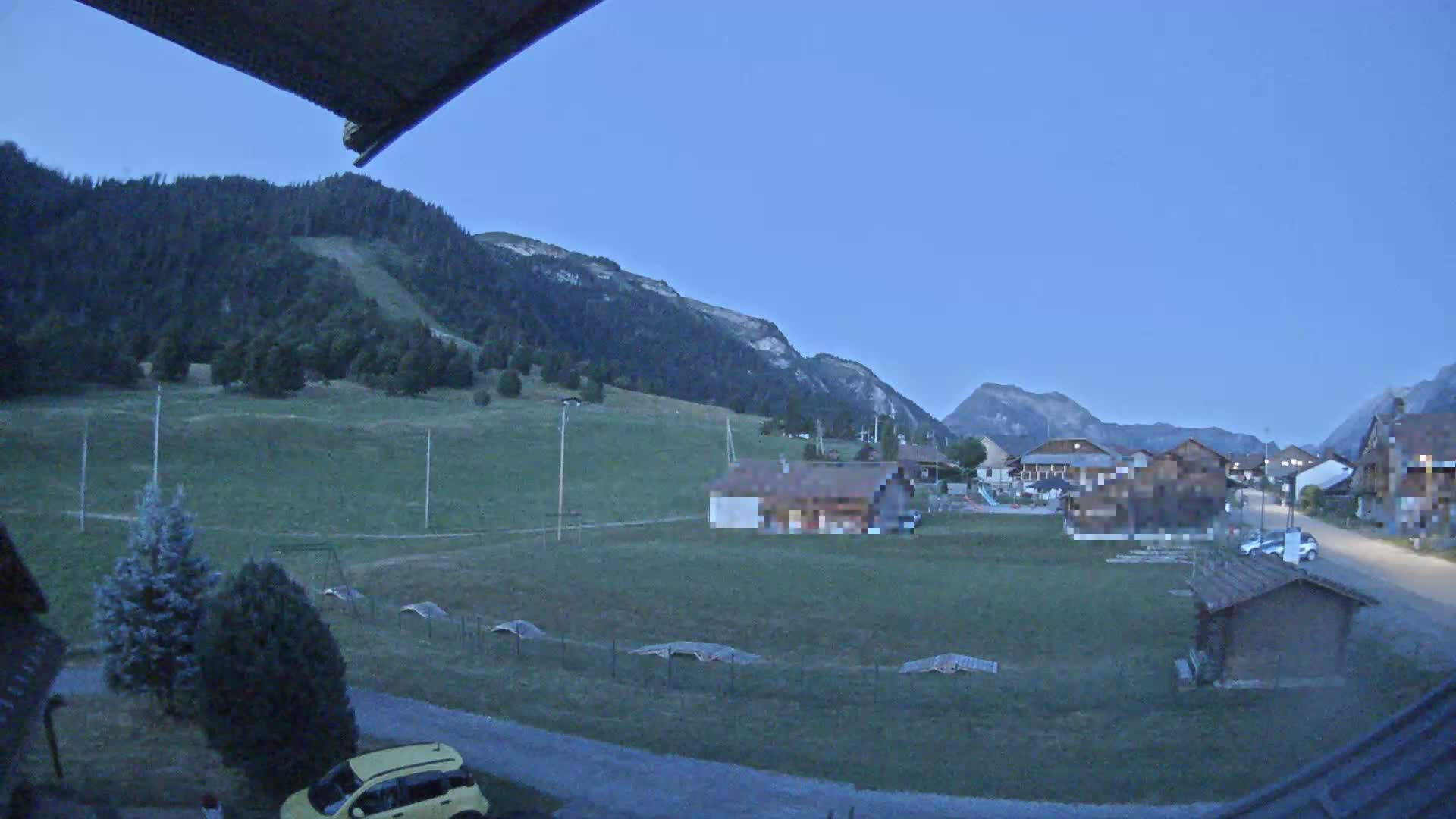 Col de Romme Village Live Cam - Bonneville, Haute-Savoie, Auvergne-Rhone-Alpes, France