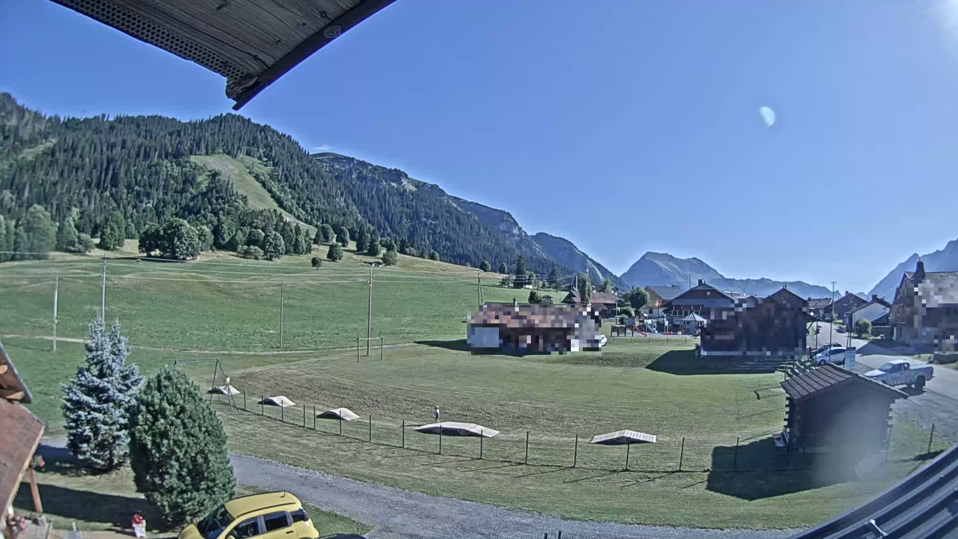 Col de Romme Village Live Cam - Bonneville, Haute-Savoie, Auvergne-Rhone-Alpes, France