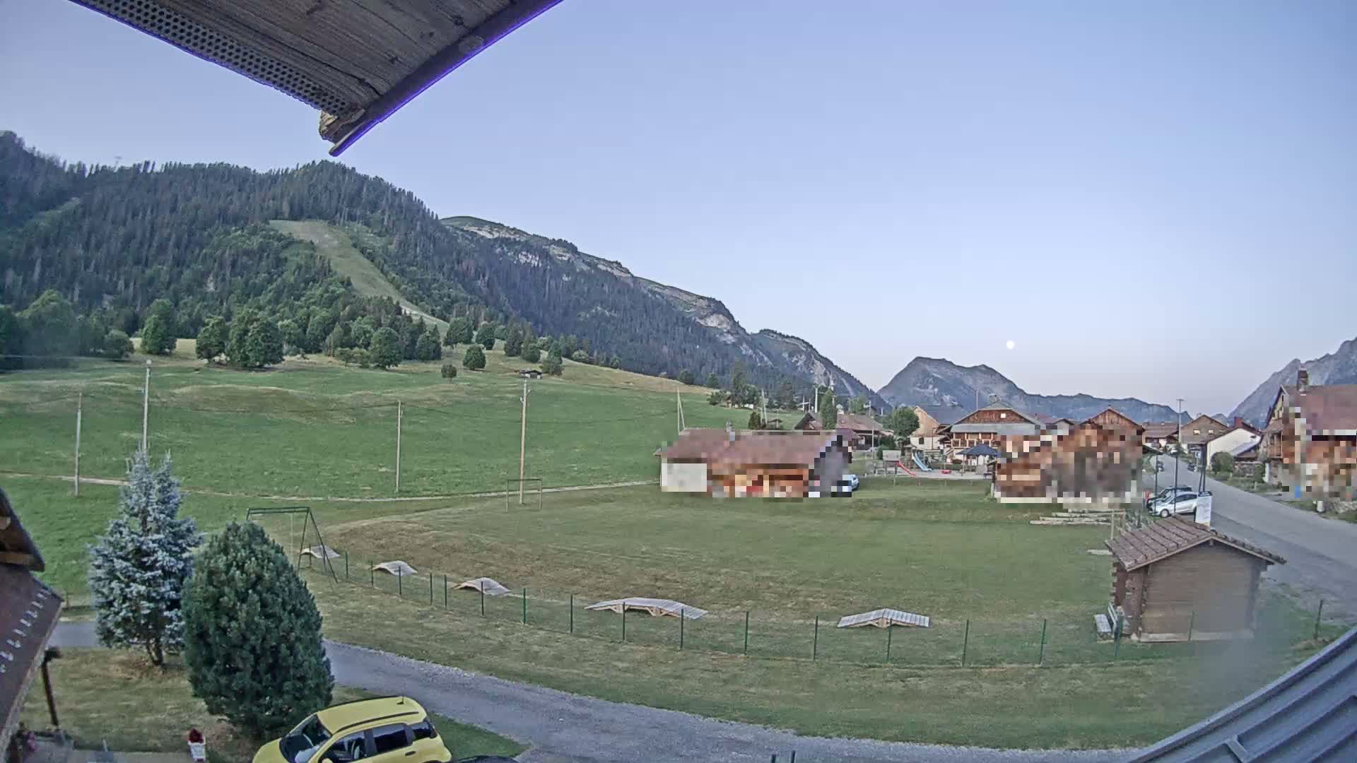 Col de Romme Village Live Cam - Bonneville, Haute-Savoie, Auvergne-Rhone-Alpes, France