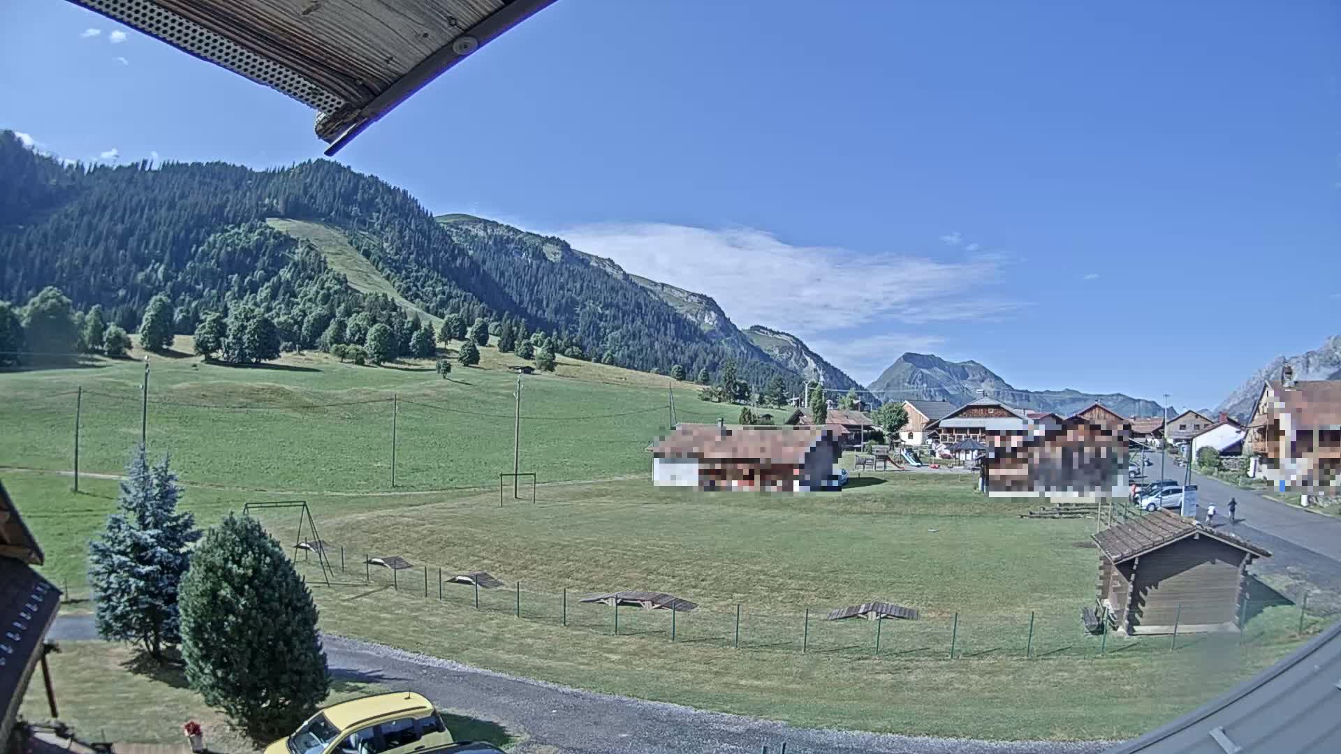 Col de Romme Village Live Cam - Bonneville, Haute-Savoie, Auvergne-Rhone-Alpes, France