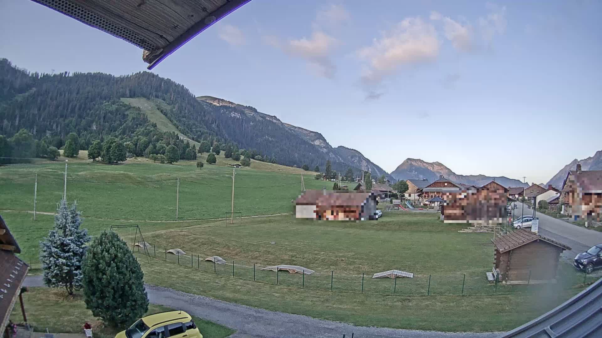 Col de Romme Village Live Cam - Bonneville, Haute-Savoie, Auvergne-Rhone-Alpes, France