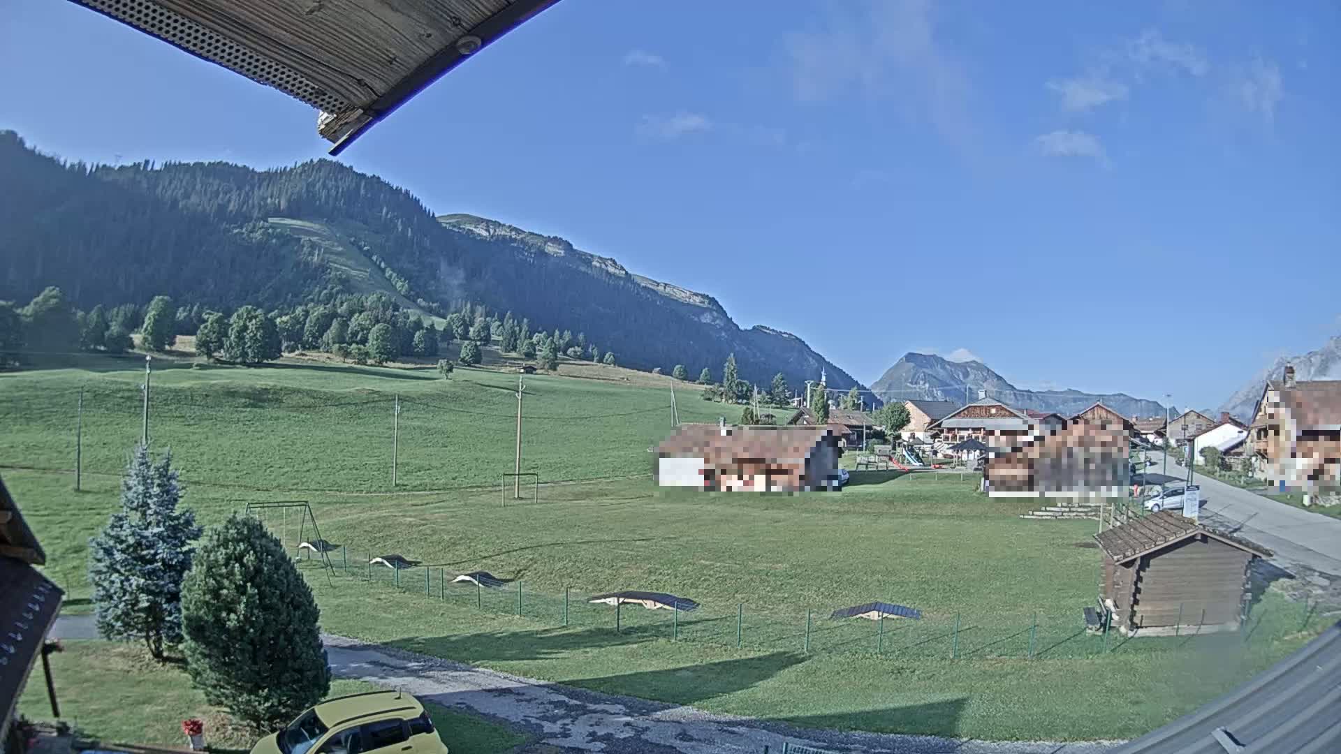 Col de Romme Village Live Cam - Bonneville, Haute-Savoie, Auvergne-Rhone-Alpes, France