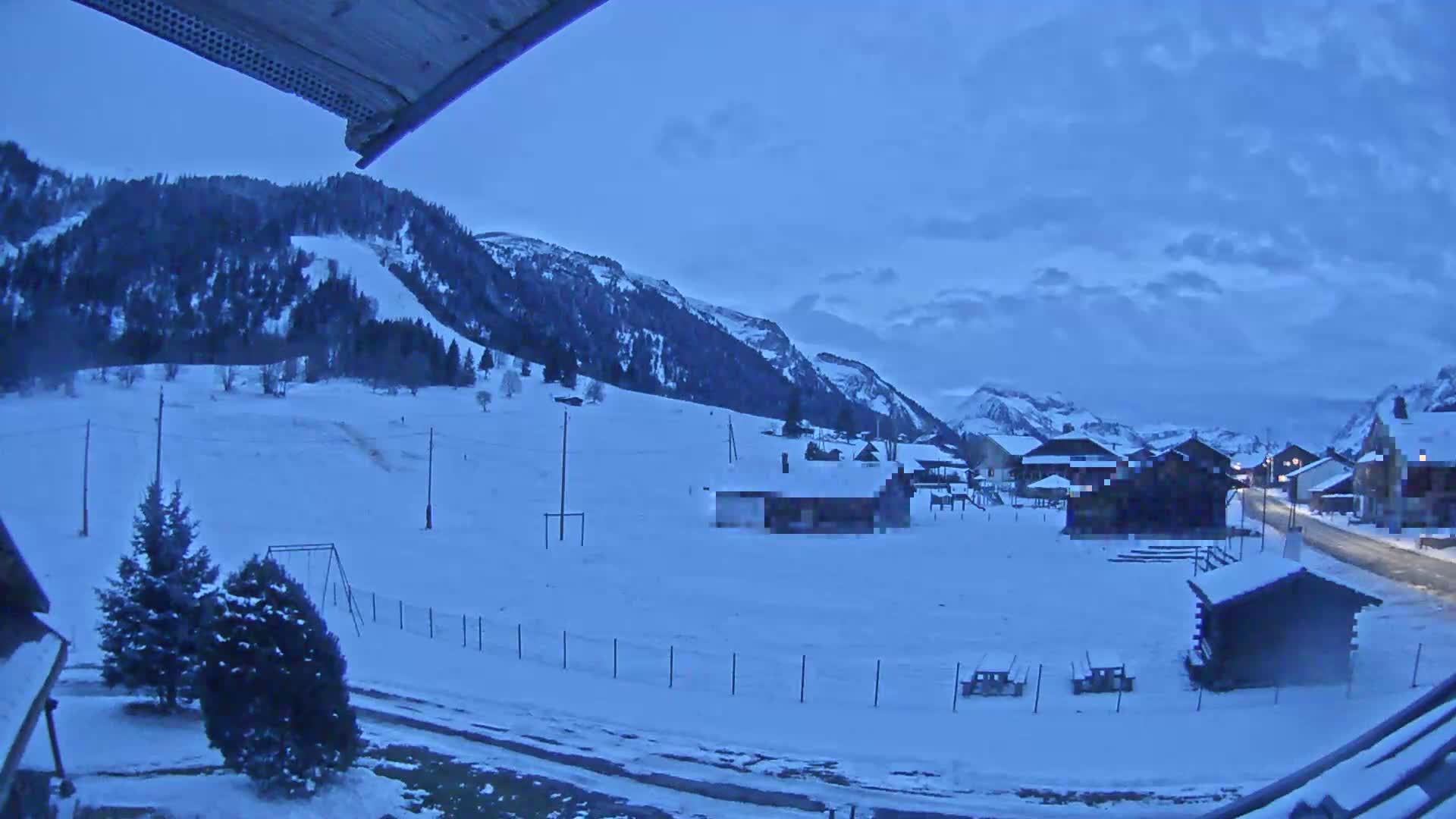 Col de Romme Village Live Cam - Bonneville, Haute-Savoie, Auvergne-Rhone-Alpes, France