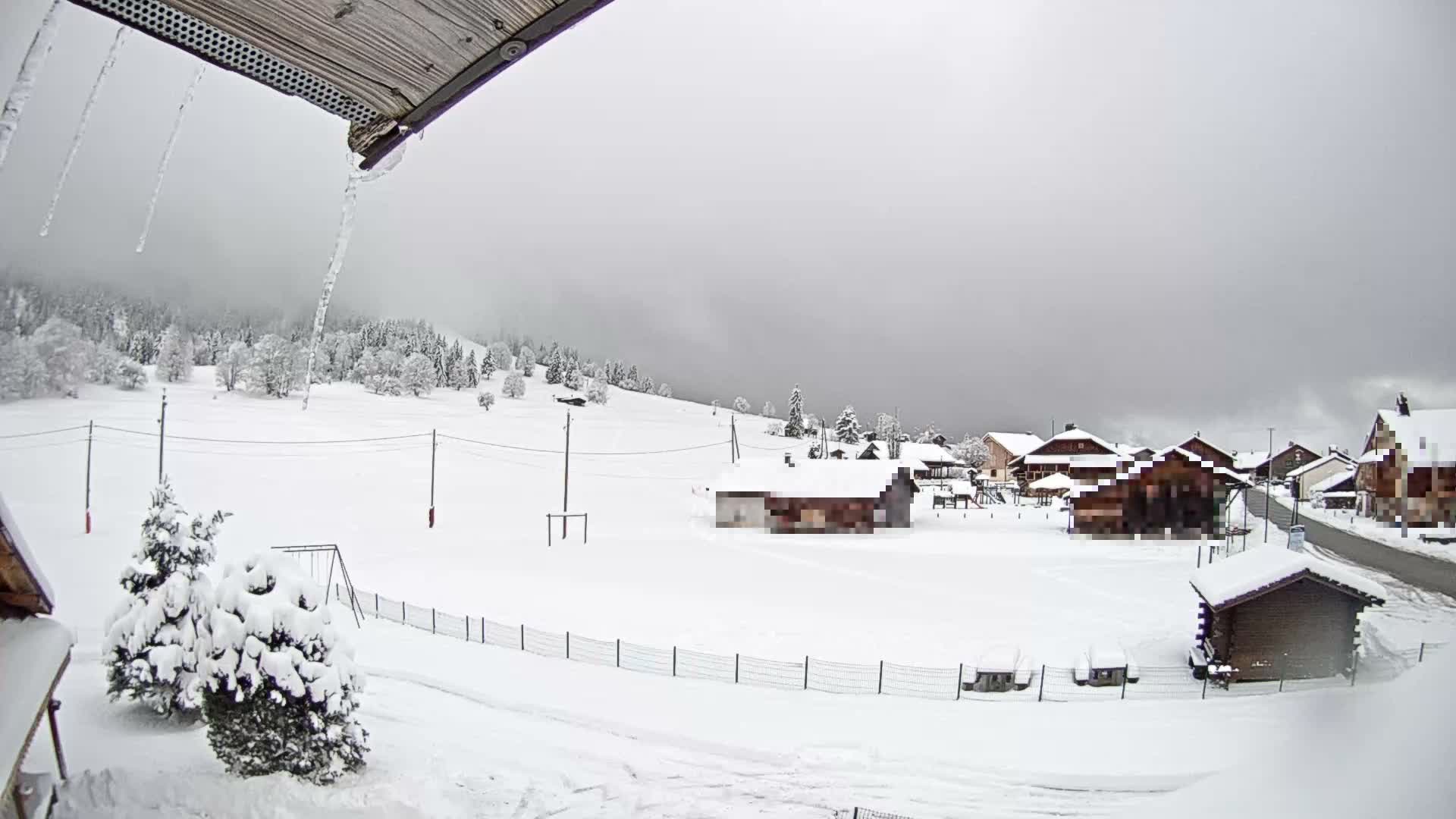Col de Romme Village Live Cam - Bonneville, Haute-Savoie, Auvergne-Rhone-Alpes, France
