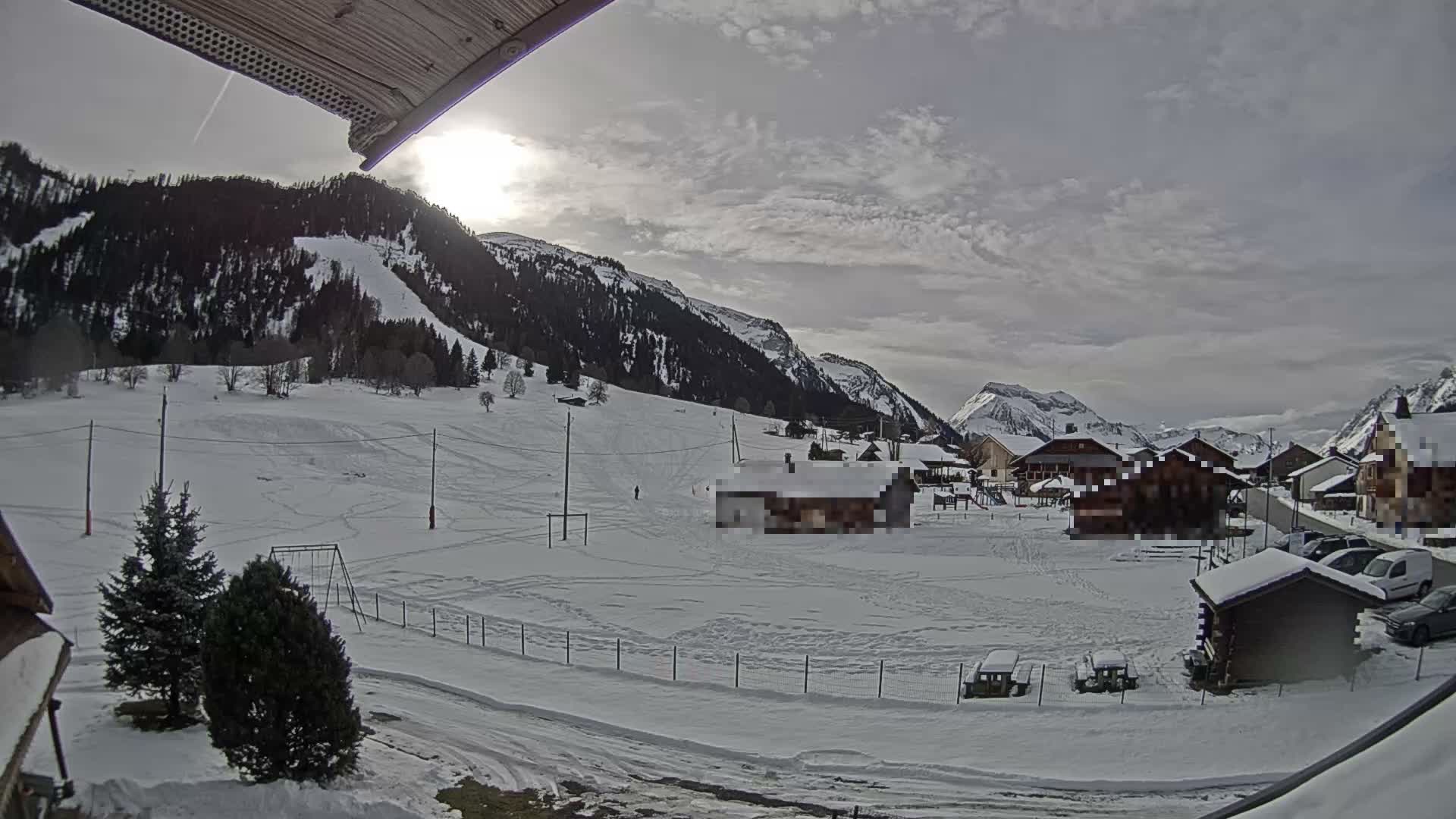 Col de Romme Village Live Cam - Bonneville, Haute-Savoie, Auvergne-Rhone-Alpes, France