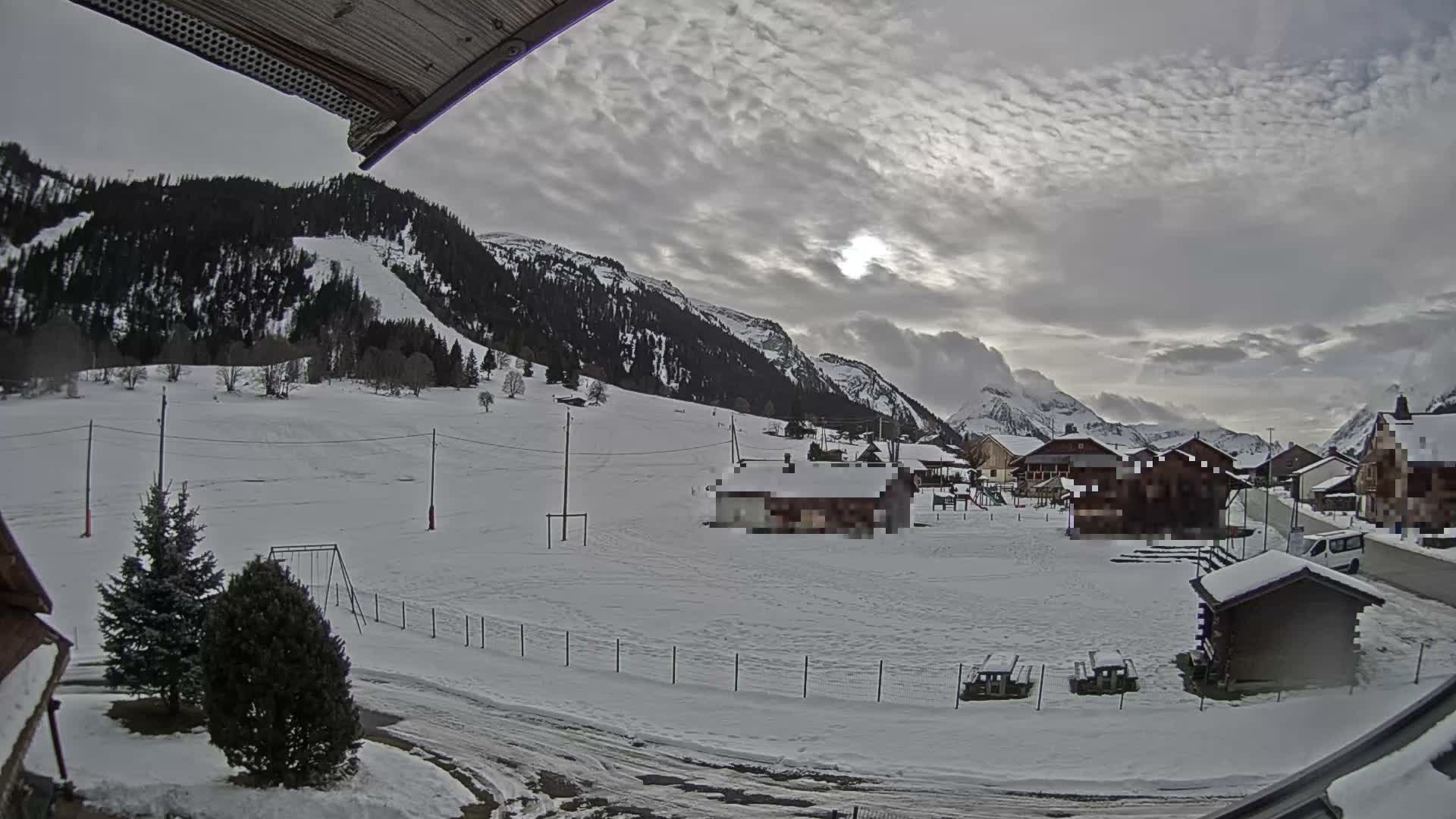 Col de Romme Village Live Cam - Bonneville, Haute-Savoie, Auvergne-Rhone-Alpes, France