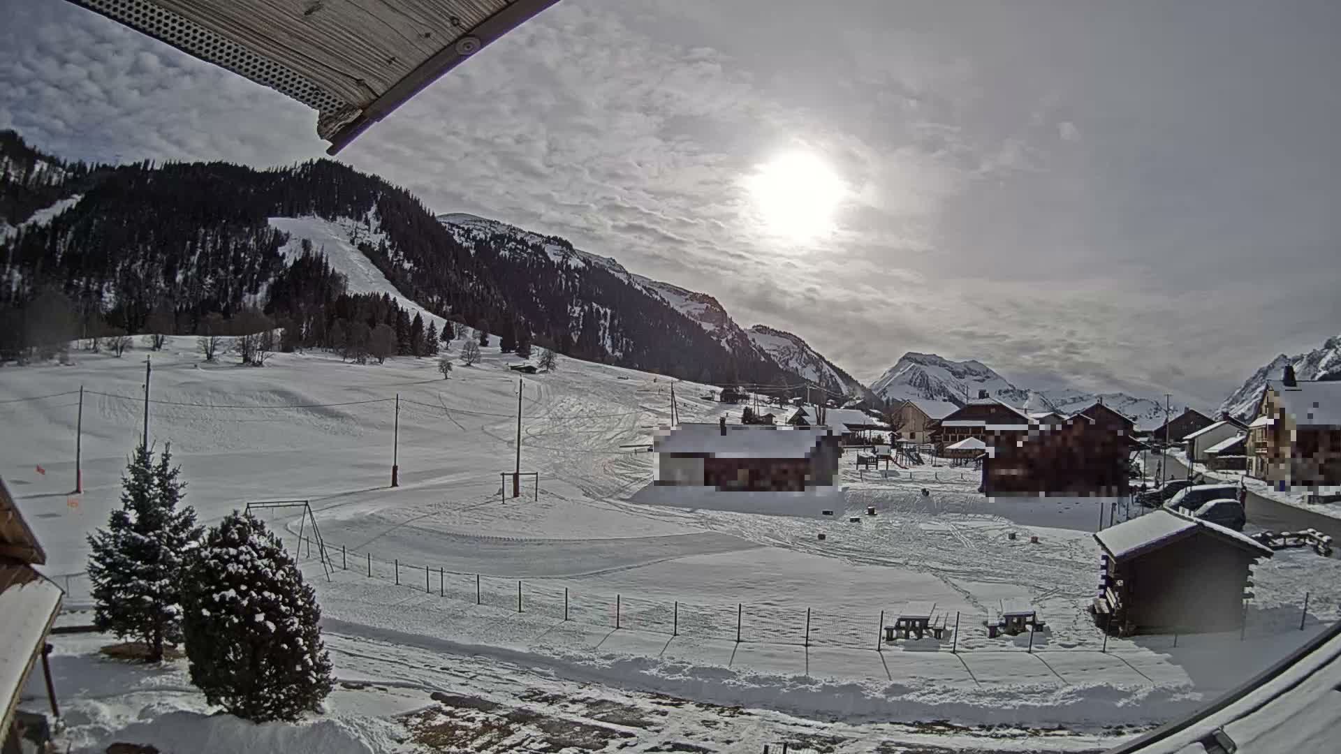 Col de Romme Village Live Cam - Bonneville, Haute-Savoie, Auvergne-Rhone-Alpes, France
