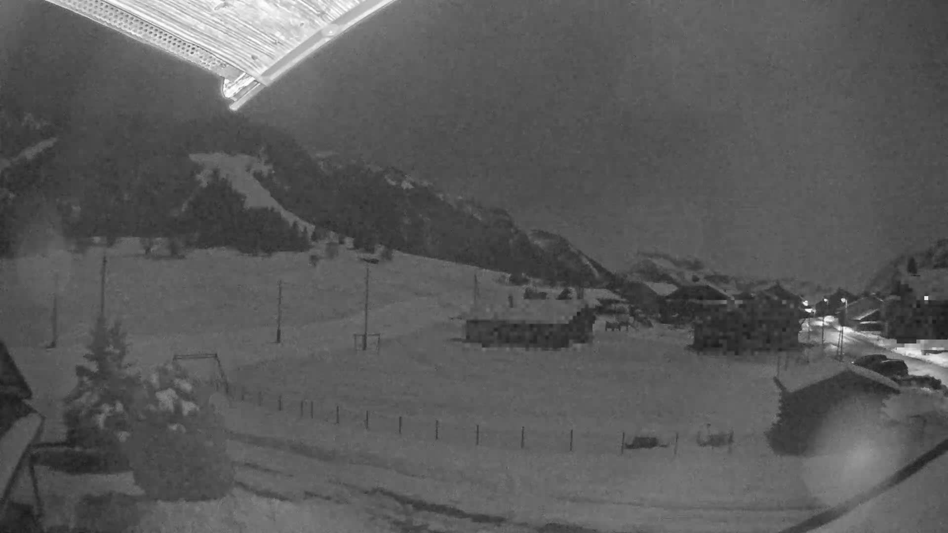 Col de Romme Village Live Cam - Bonneville, Haute-Savoie, Auvergne-Rhone-Alpes, France
