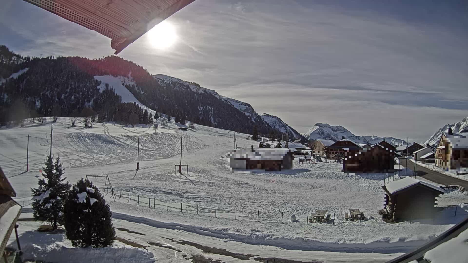 Col de Romme Village Live Cam - Bonneville, Haute-Savoie, Auvergne-Rhone-Alpes, France