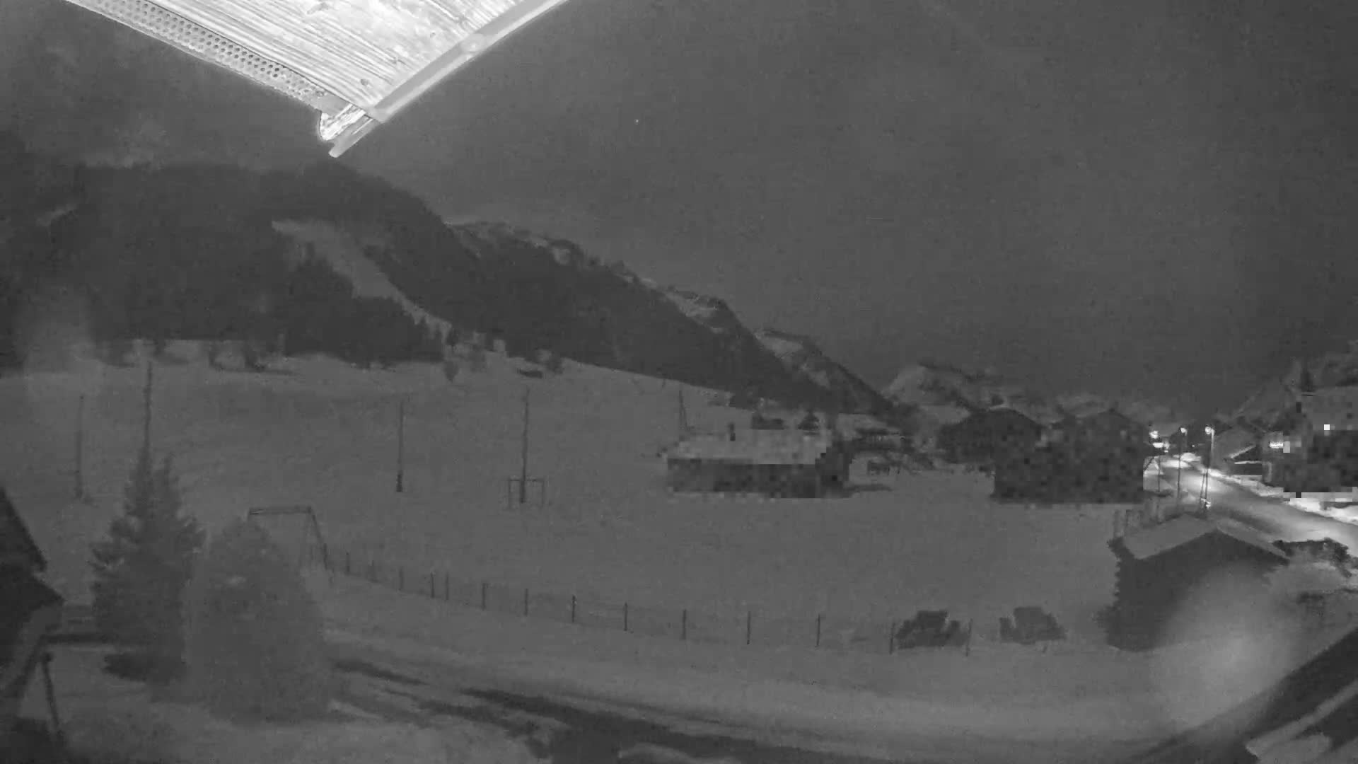Col de Romme Village Live Cam - Bonneville, Haute-Savoie, Auvergne-Rhone-Alpes, France
