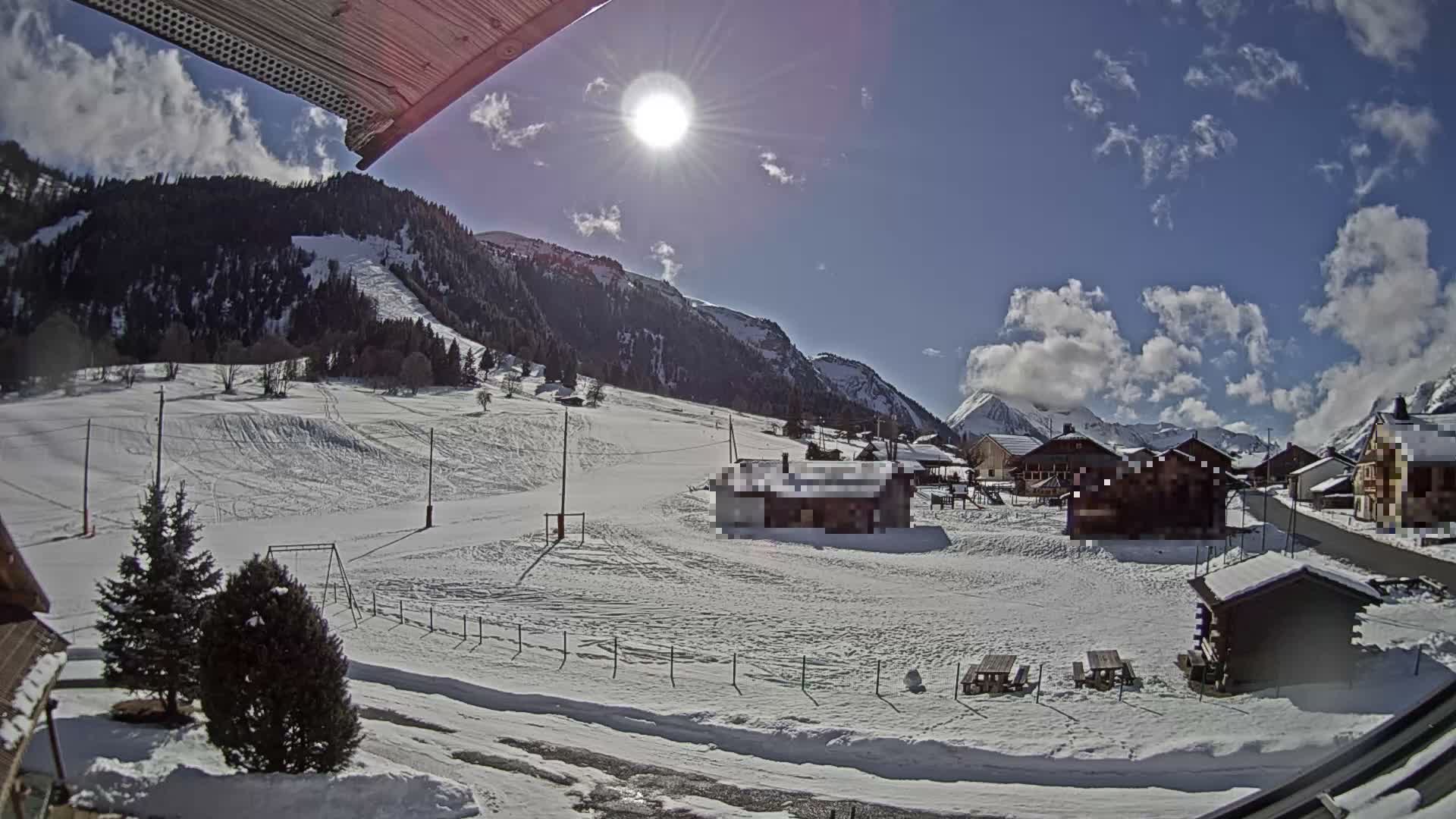 Col de Romme Village Live Cam - Bonneville, Haute-Savoie, Auvergne-Rhone-Alpes, France