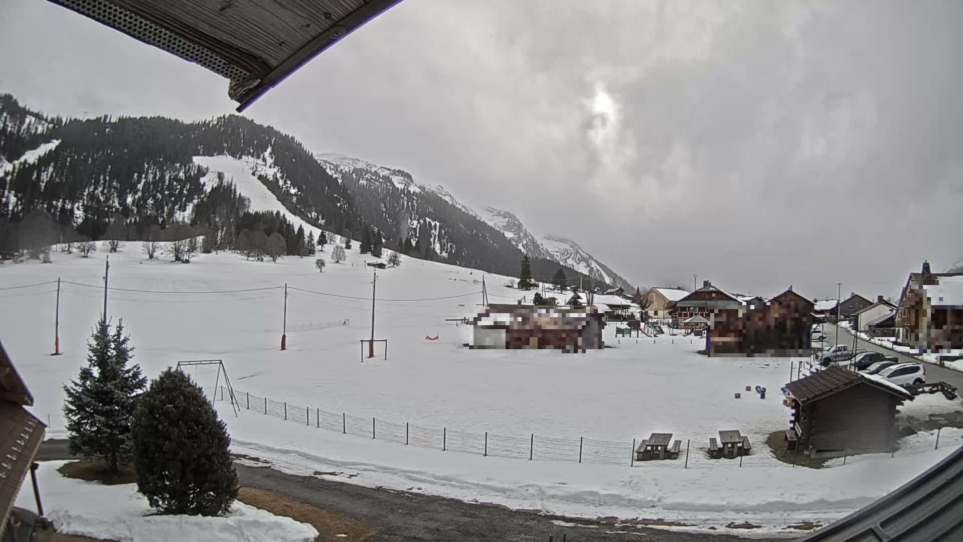 Col de Romme Village Live Cam - Bonneville, Haute-Savoie, Auvergne-Rhone-Alpes, France