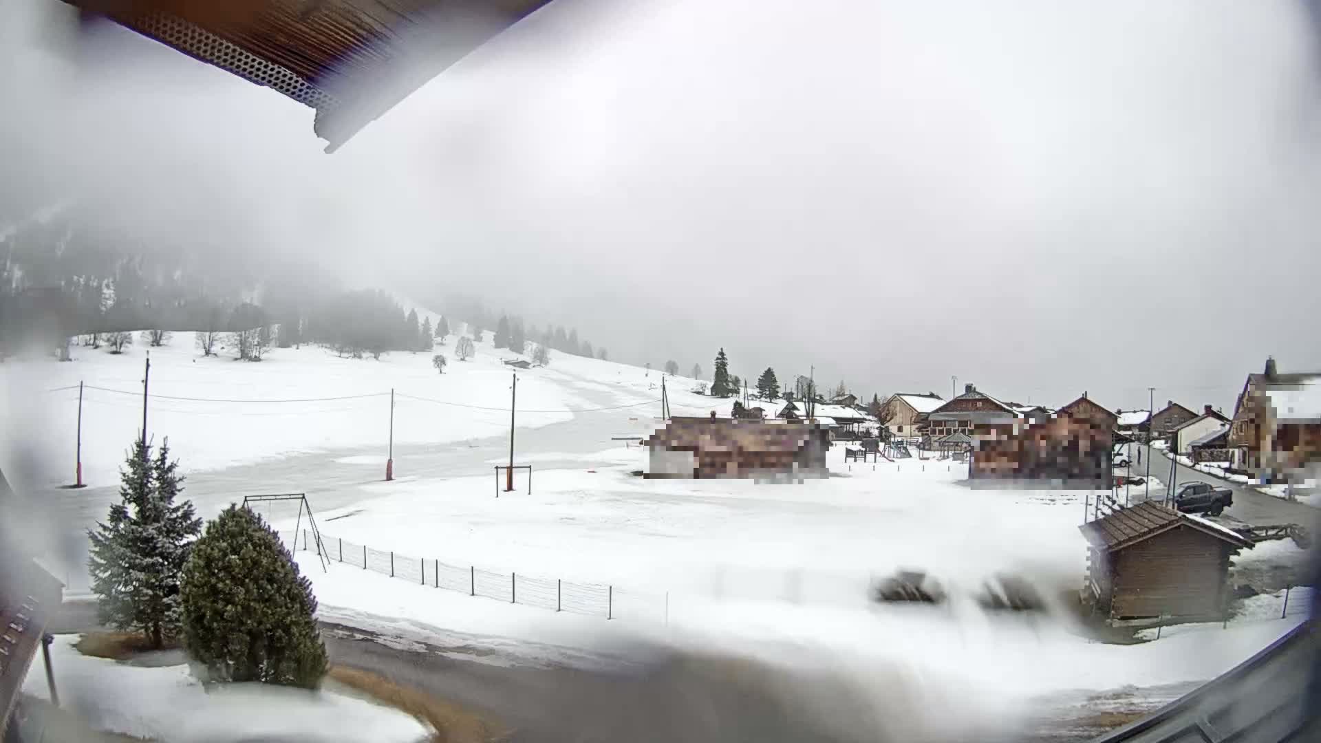 Col de Romme Village Live Cam - Bonneville, Haute-Savoie, Auvergne-Rhone-Alpes, France