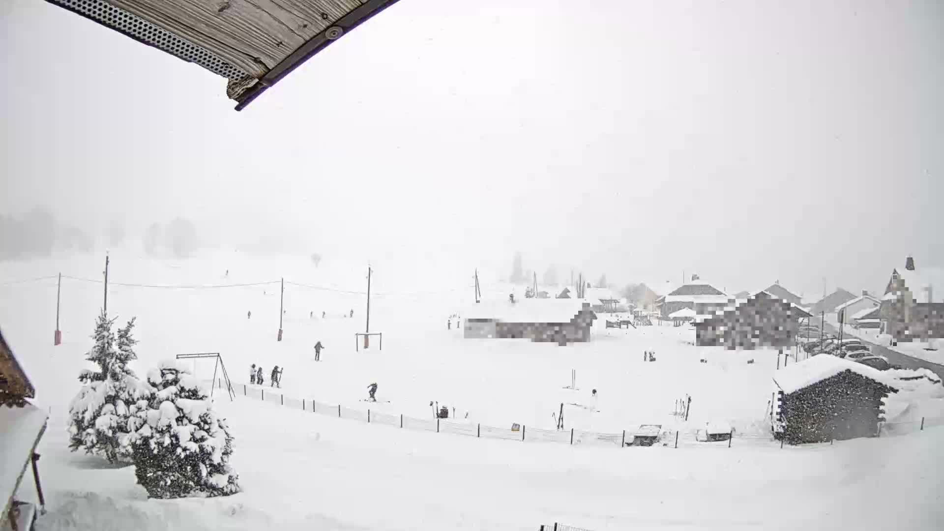 Col de Romme Village Live Cam - Bonneville, Haute-Savoie, Auvergne-Rhone-Alpes, France
