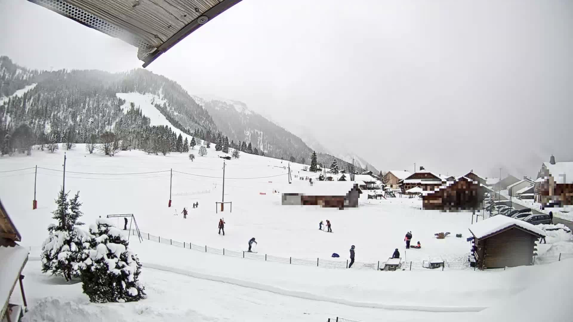Col de Romme Village Live Cam - Bonneville, Haute-Savoie, Auvergne-Rhone-Alpes, France
